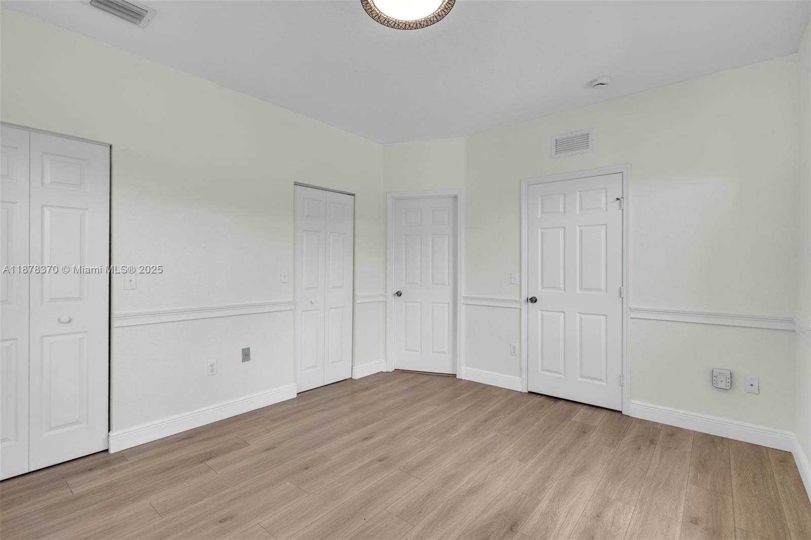 KINGS POINT COMMERCIAL PA - Residential