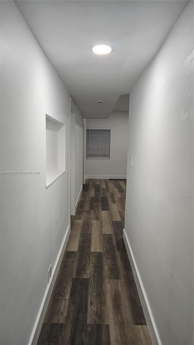 LAUDERDALE MANOR - Residential