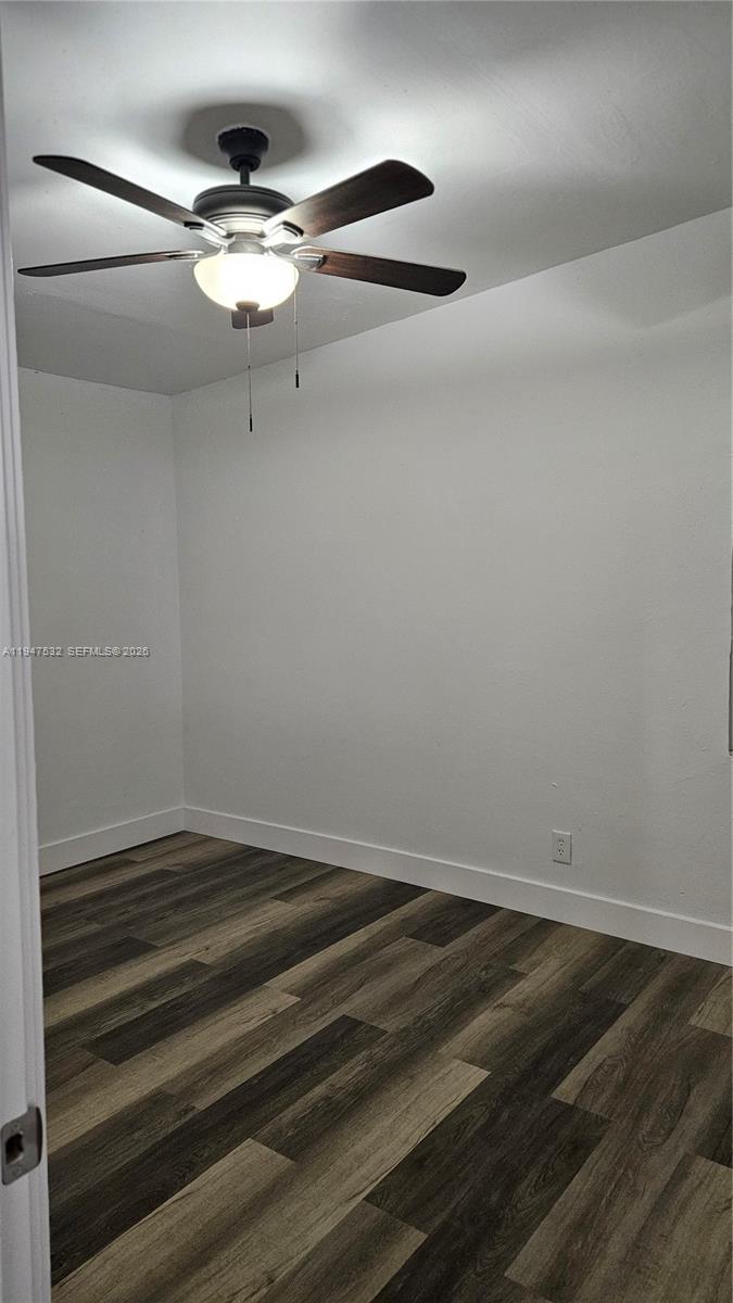 LAUDERDALE MANOR - Residential