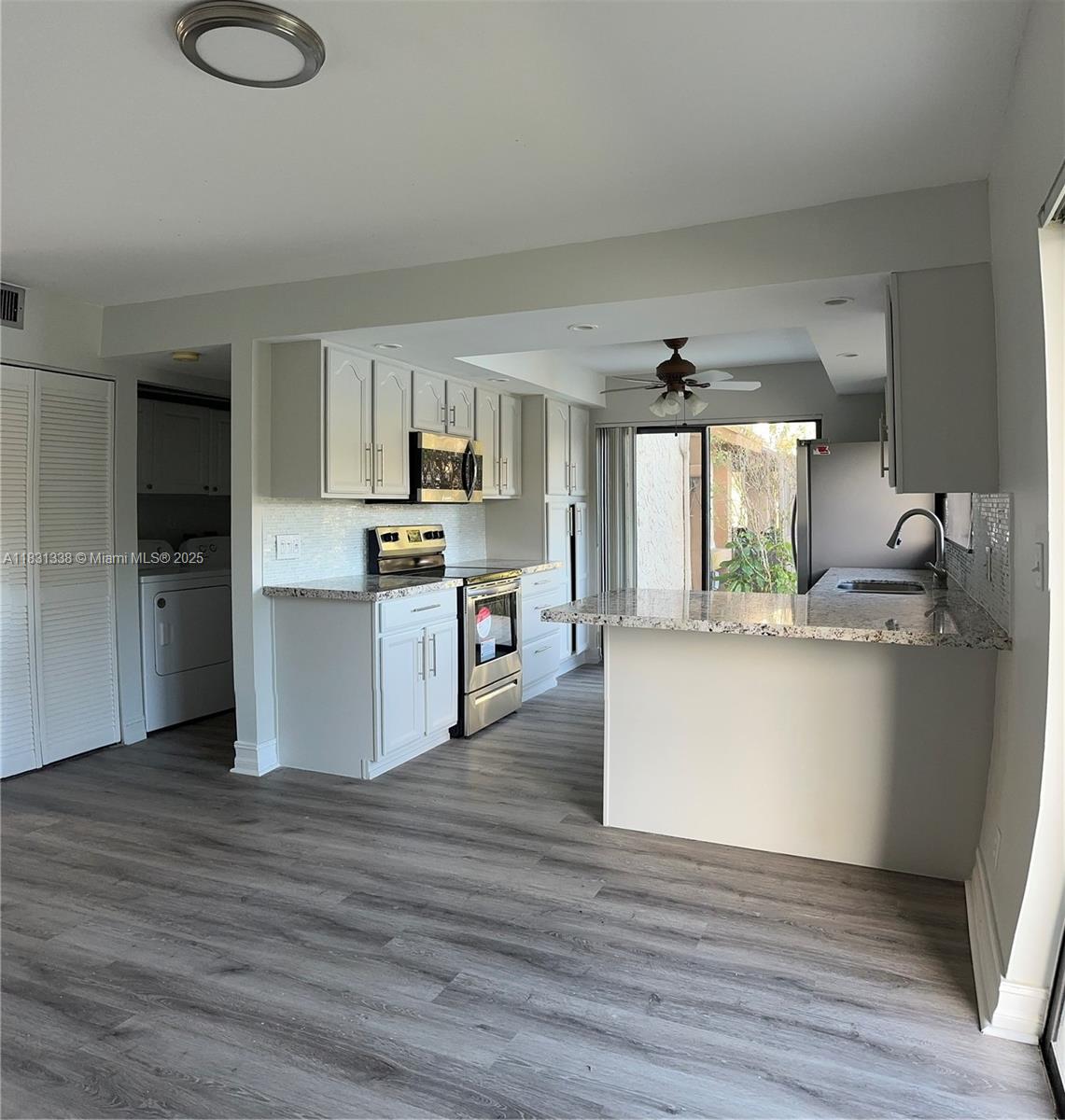 242 Wimbledon Lake Dr 242
