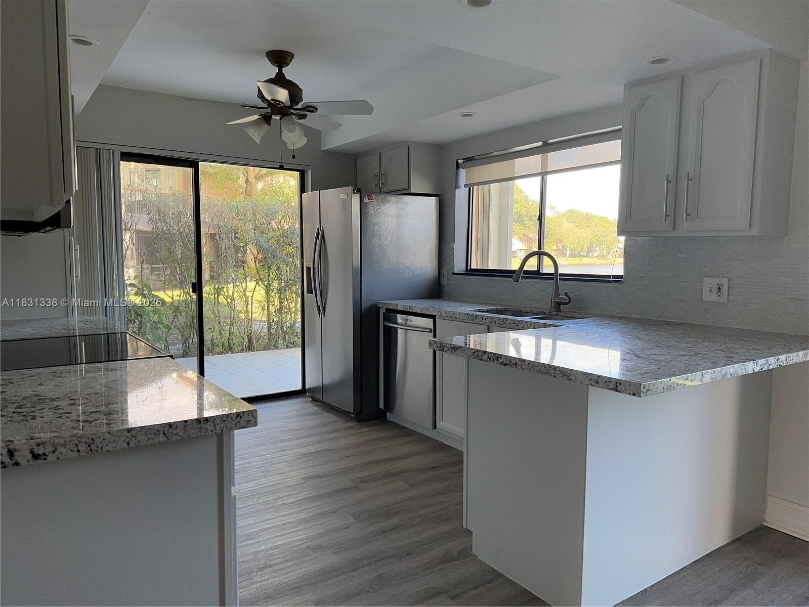242 Wimbledon Lake Dr 242