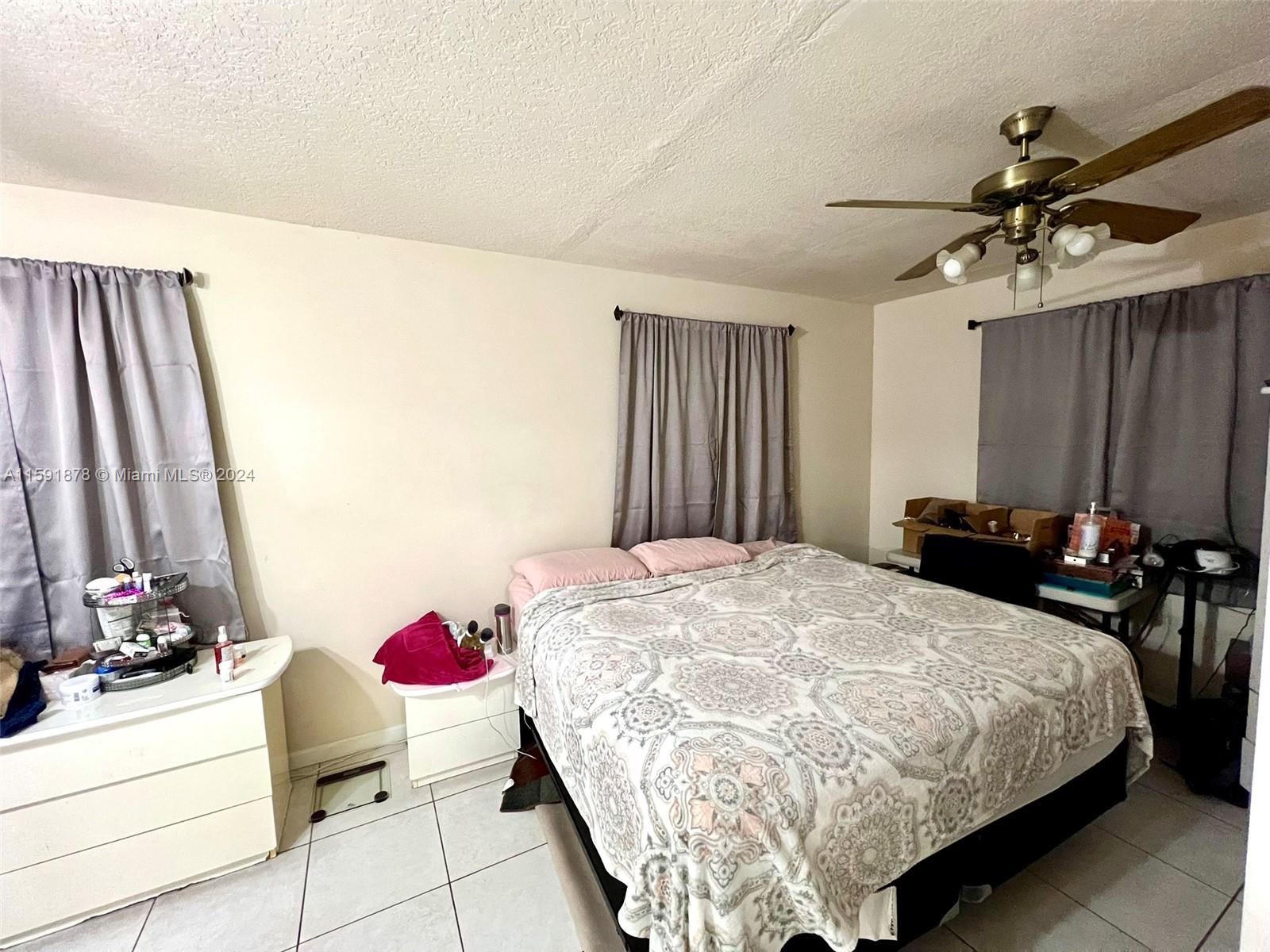 MOWRY DRIVE ESTATES - Residential