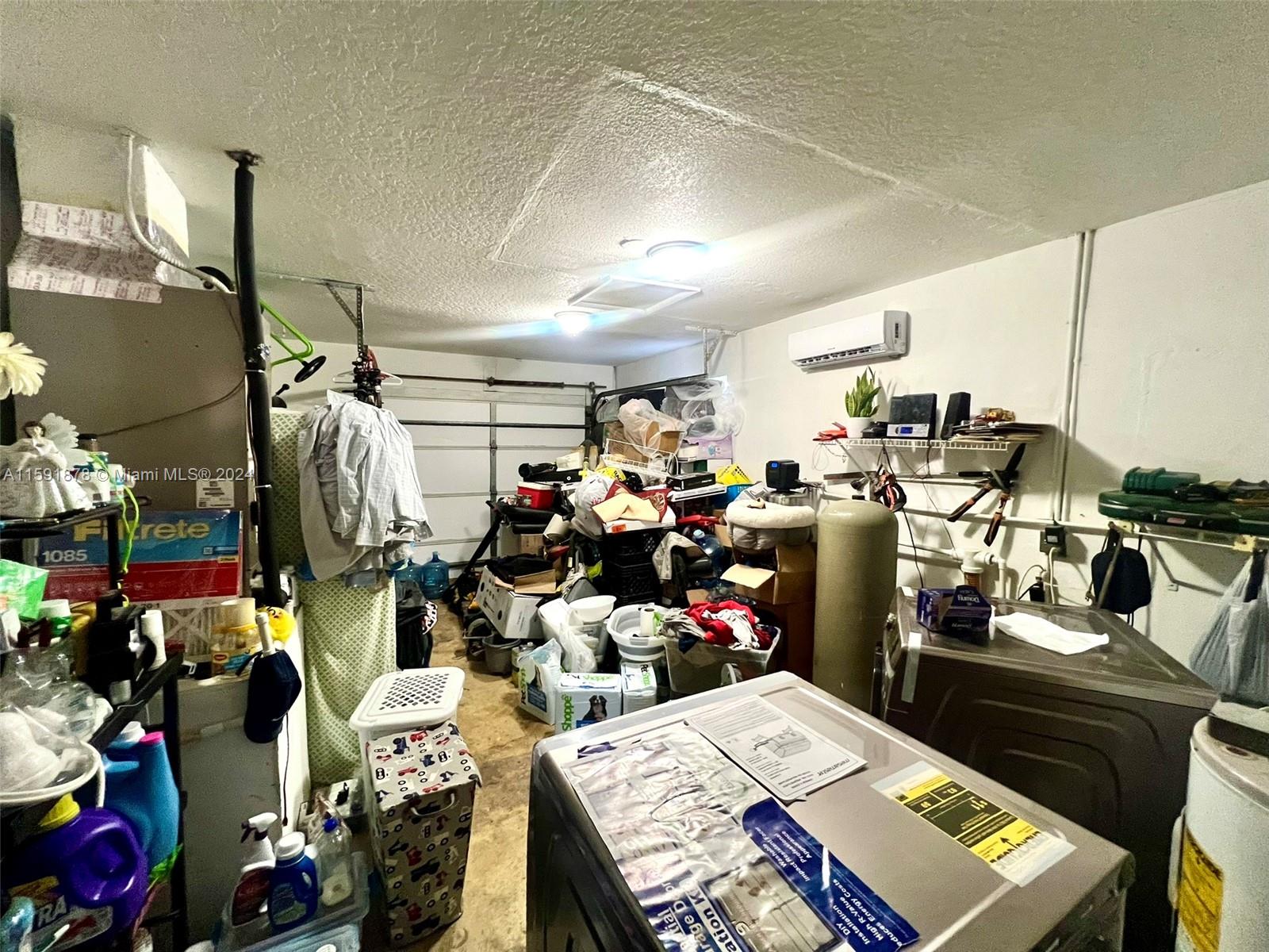 MOWRY DRIVE ESTATES - Residential