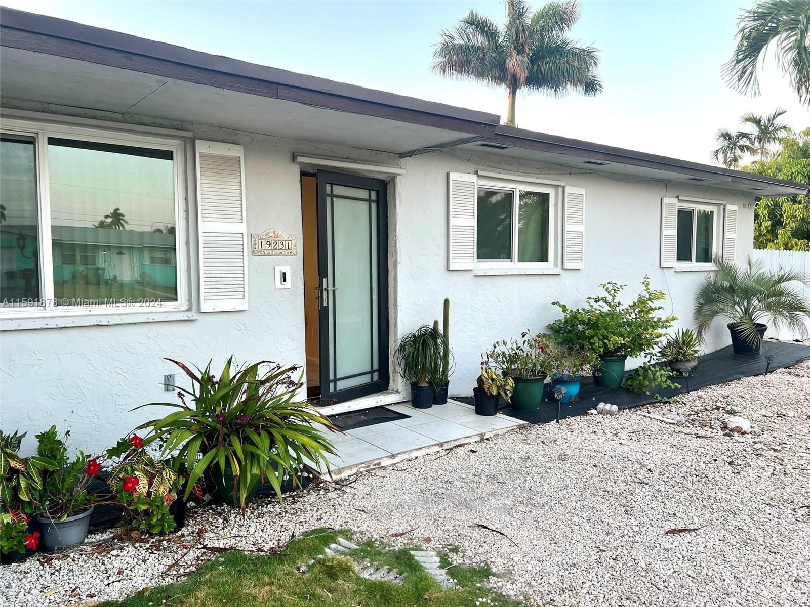 MOWRY DRIVE ESTATES - Residential