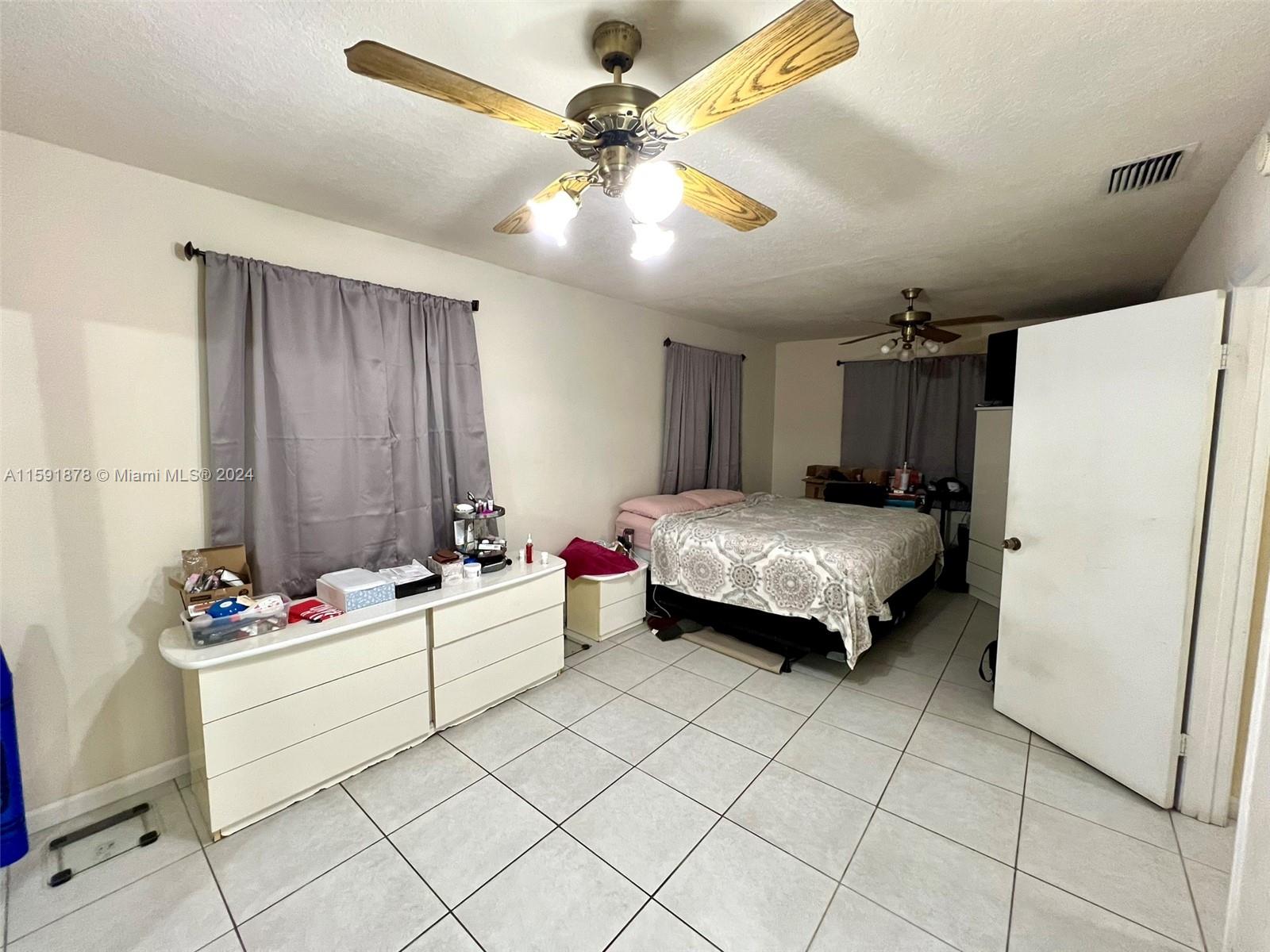 MOWRY DRIVE ESTATES - Residential