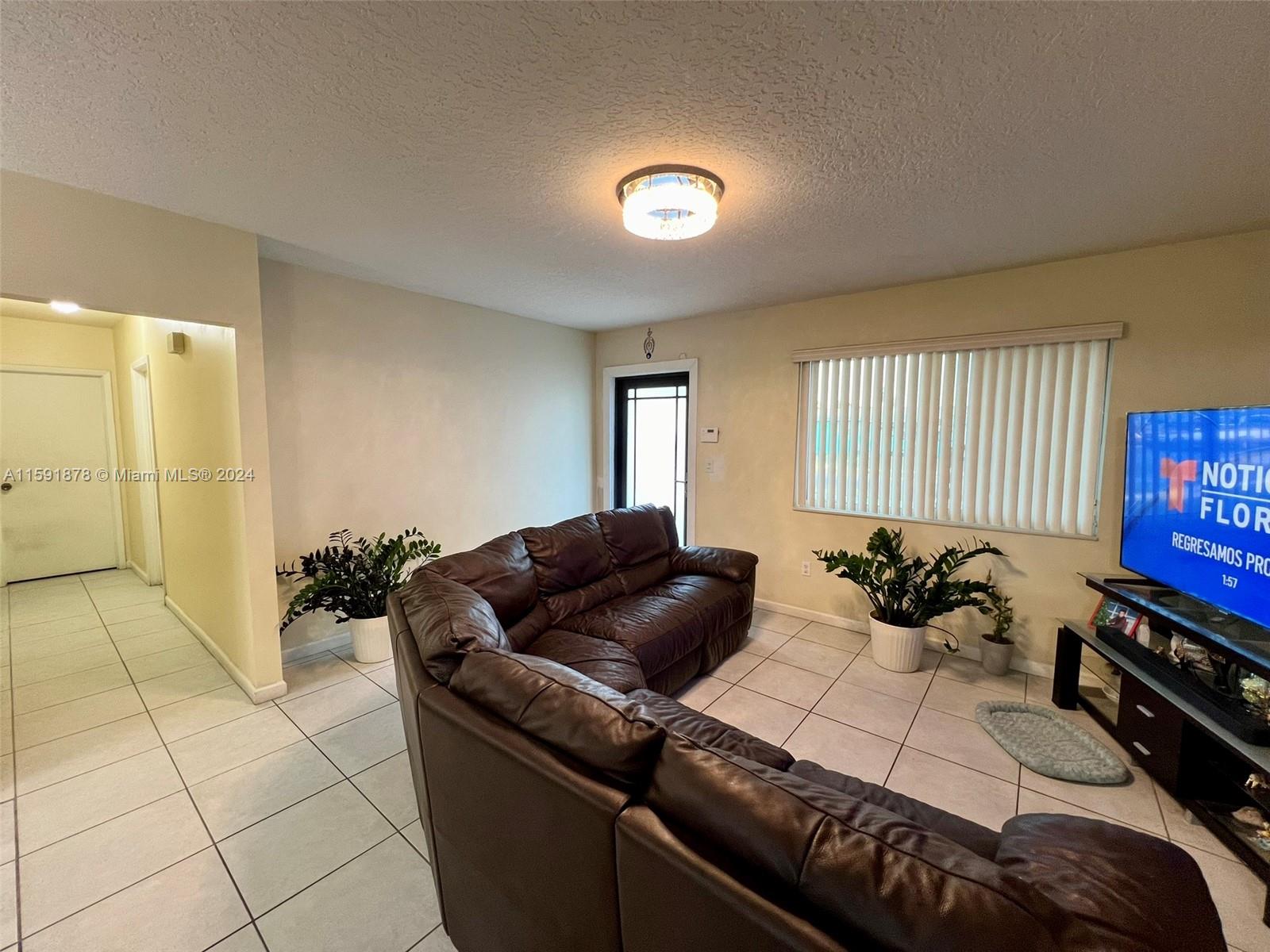 MOWRY DRIVE ESTATES - Residential