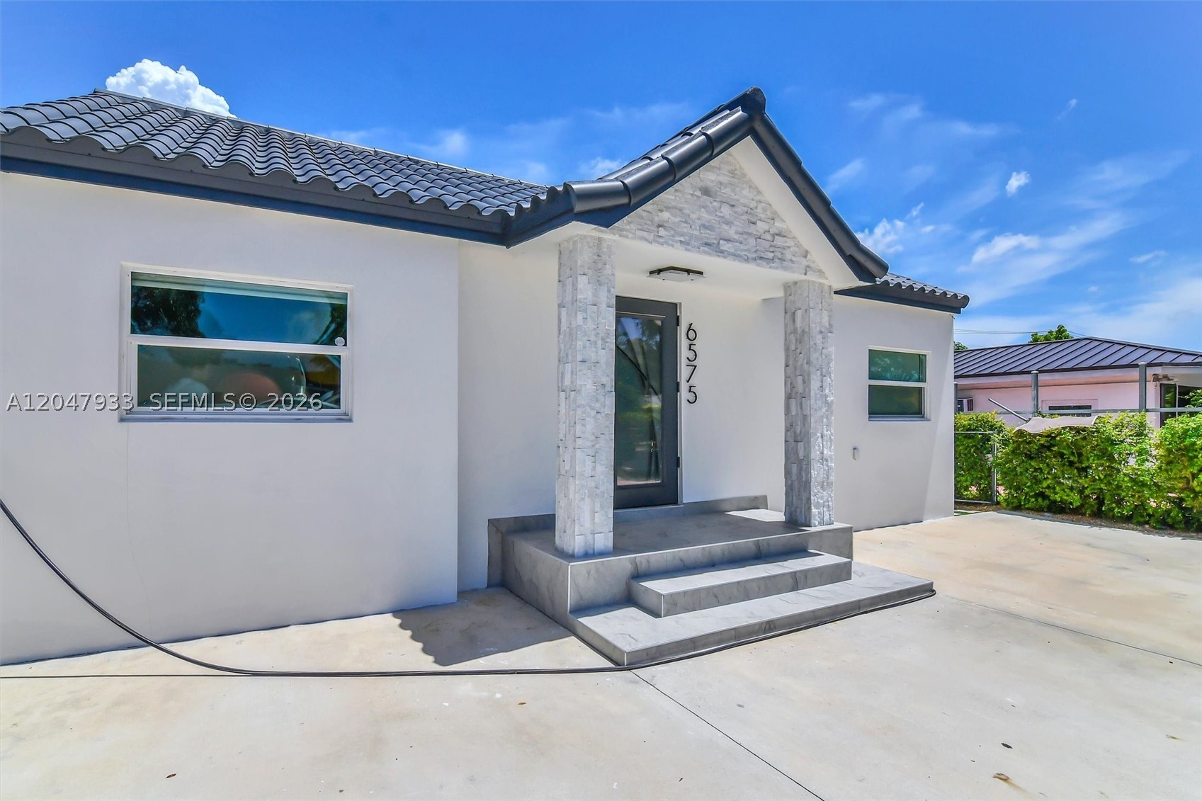 6575 SW 39th Ter
