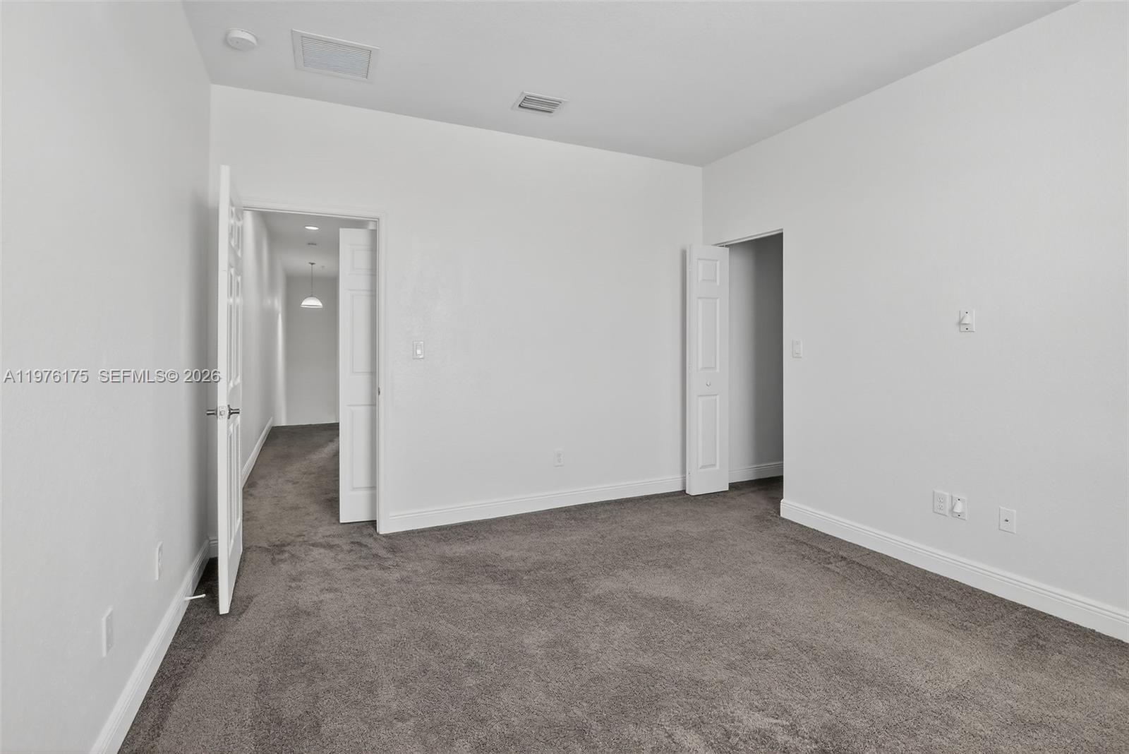 COBBLESTONE II - Residential Lease