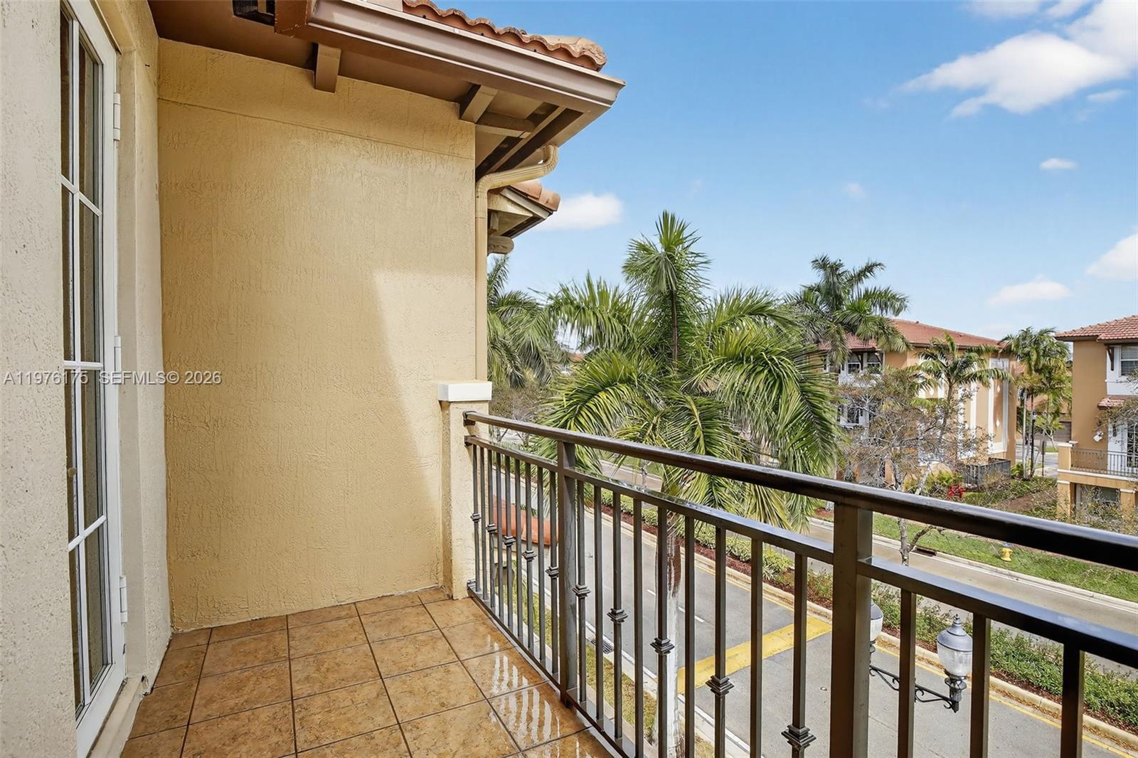 COBBLESTONE II - Residential Lease