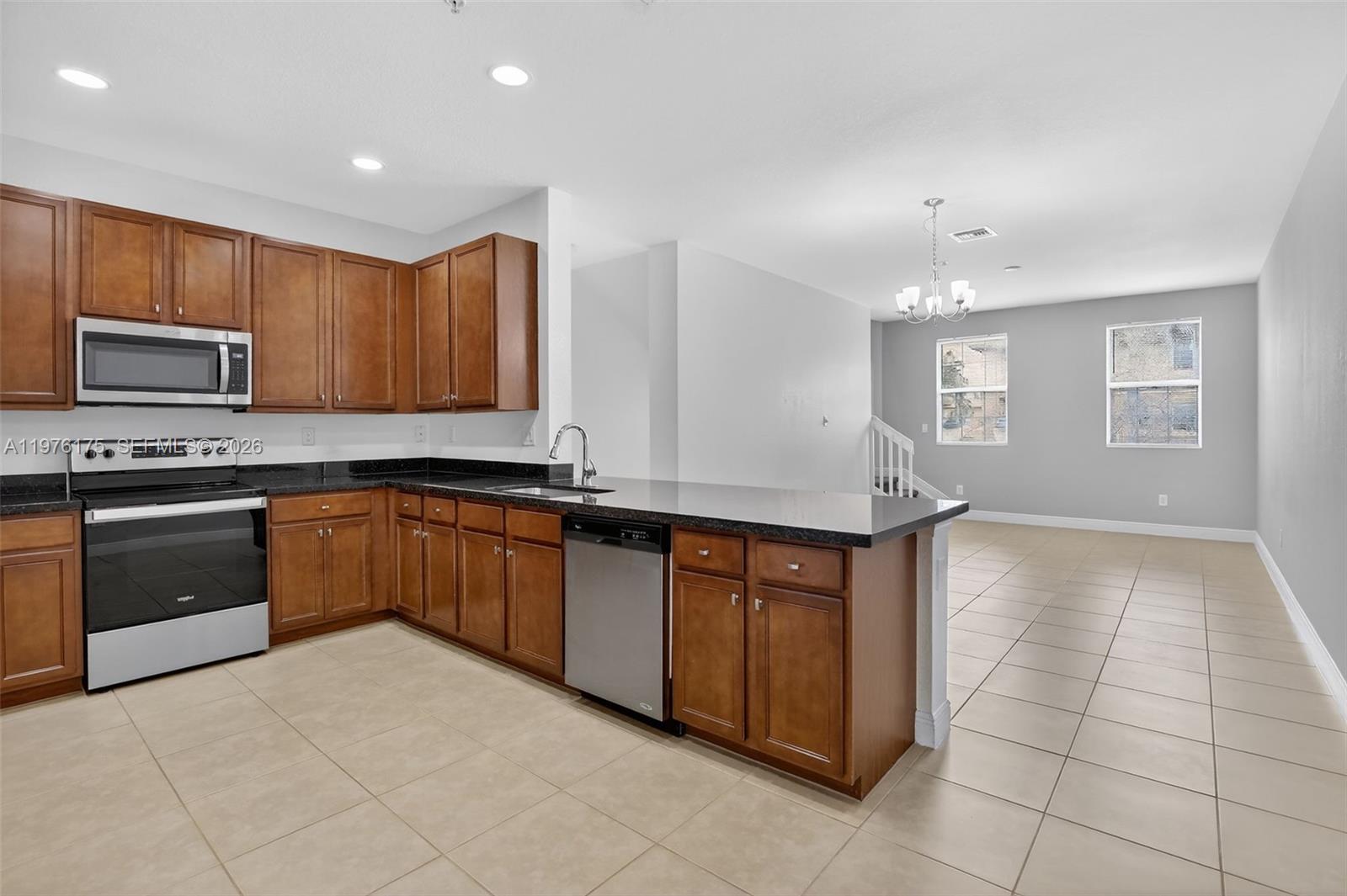 COBBLESTONE II - Residential Lease