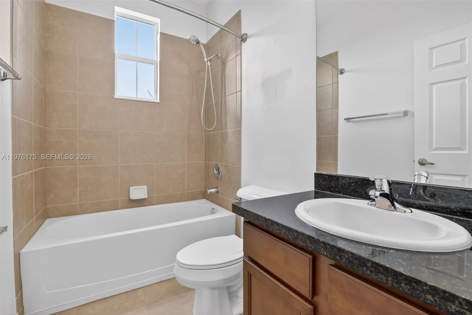 COBBLESTONE II - Residential Lease