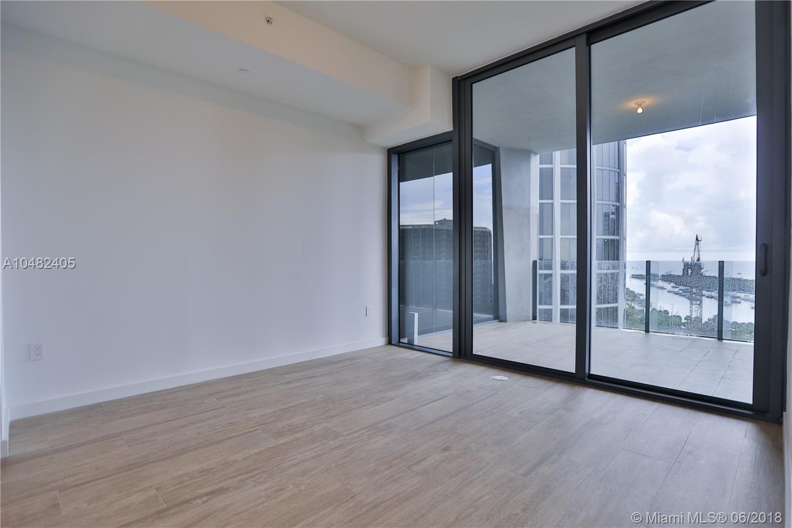 CLUB RESIDENCES AT PARK GR - Residential Lease