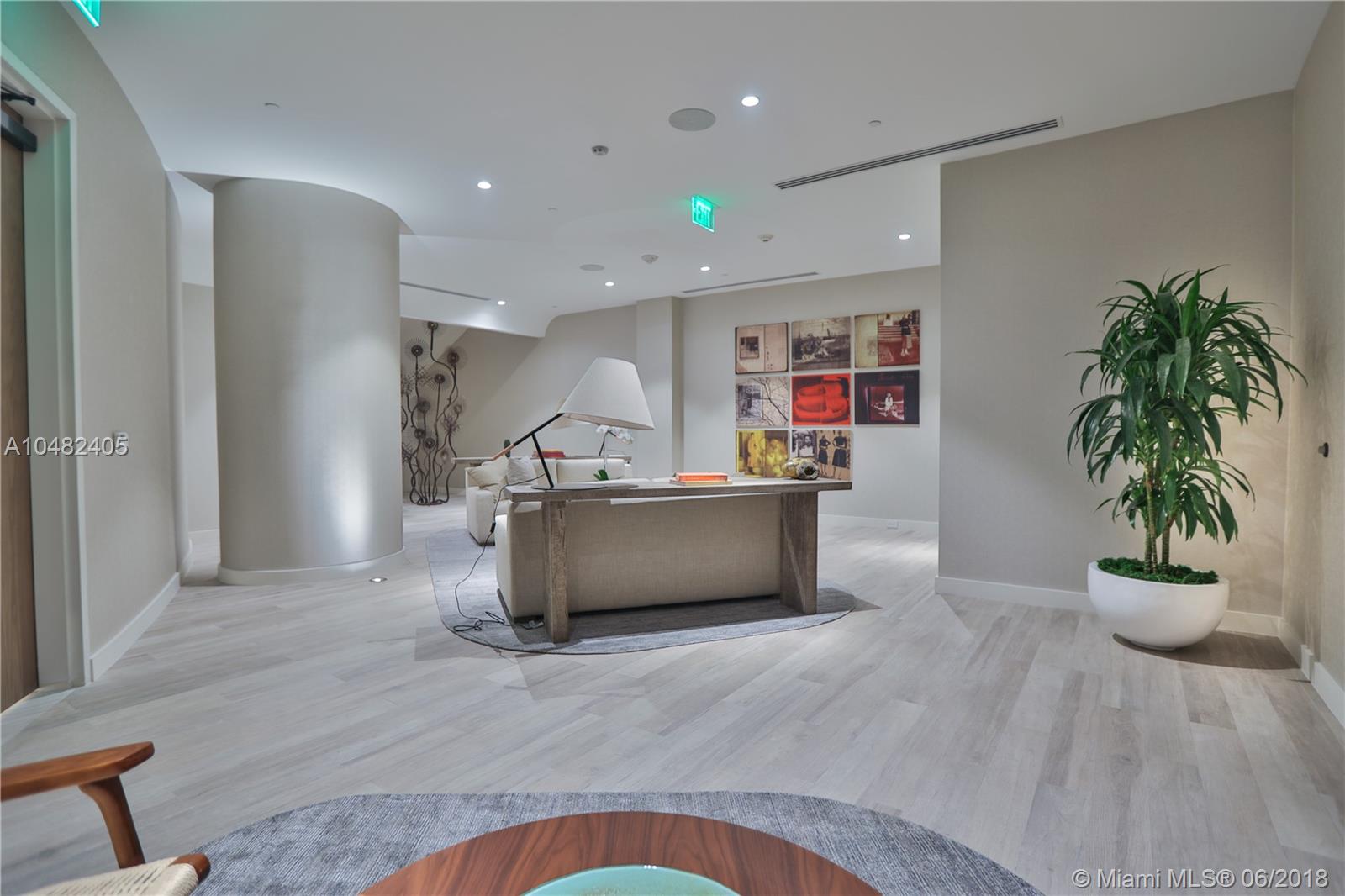 CLUB RESIDENCES AT PARK GR - Residential Lease