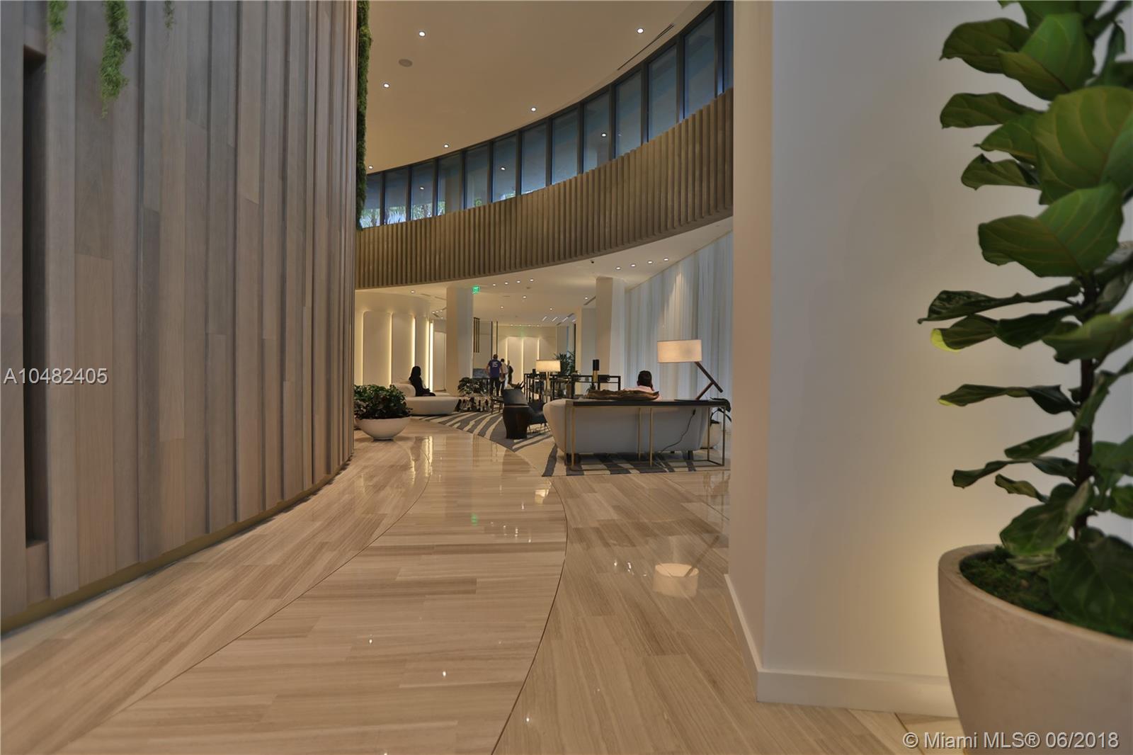 CLUB RESIDENCES AT PARK GR - Residential Lease