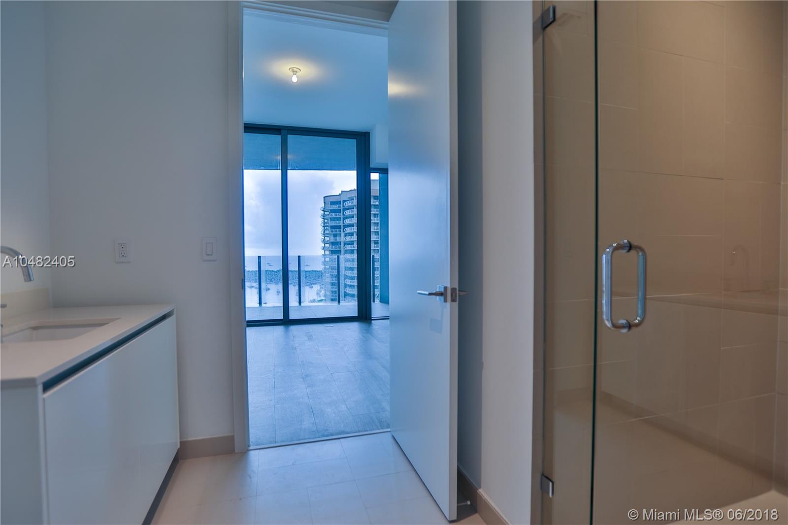 CLUB RESIDENCES AT PARK GR - Residential Lease