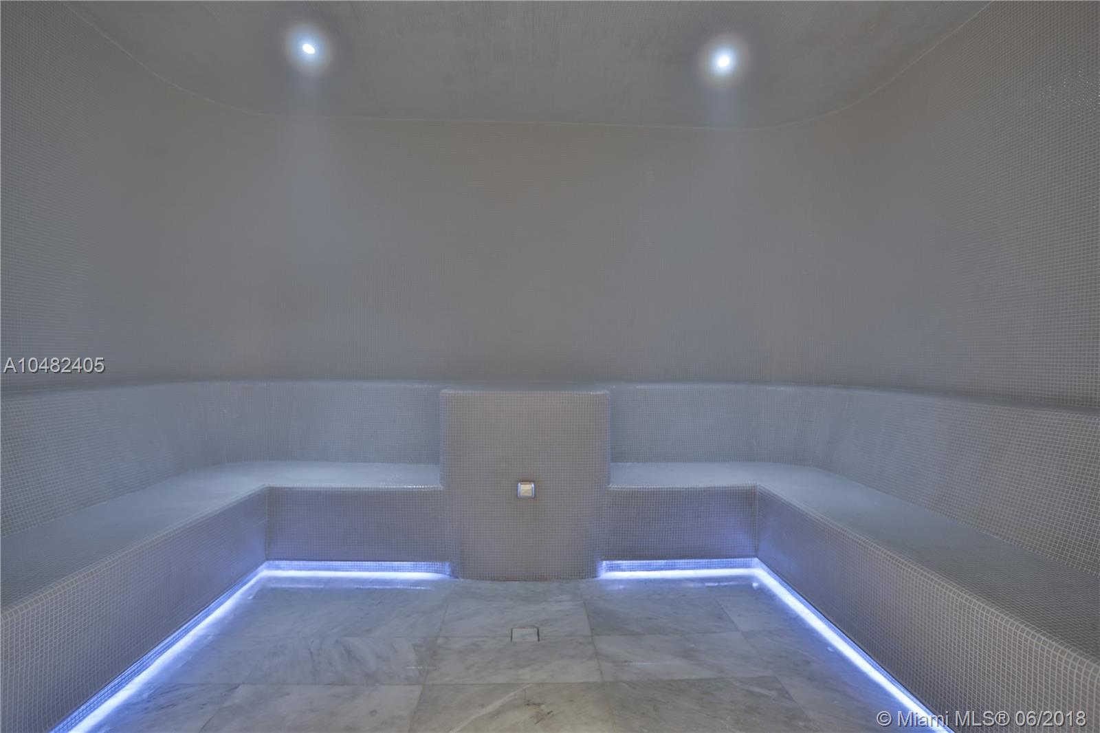 CLUB RESIDENCES AT PARK GR - Residential Lease