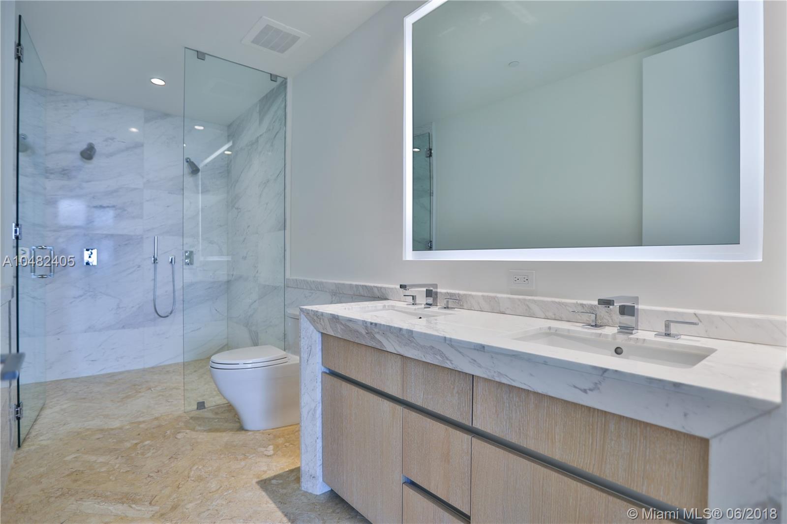 CLUB RESIDENCES AT PARK GR - Residential Lease