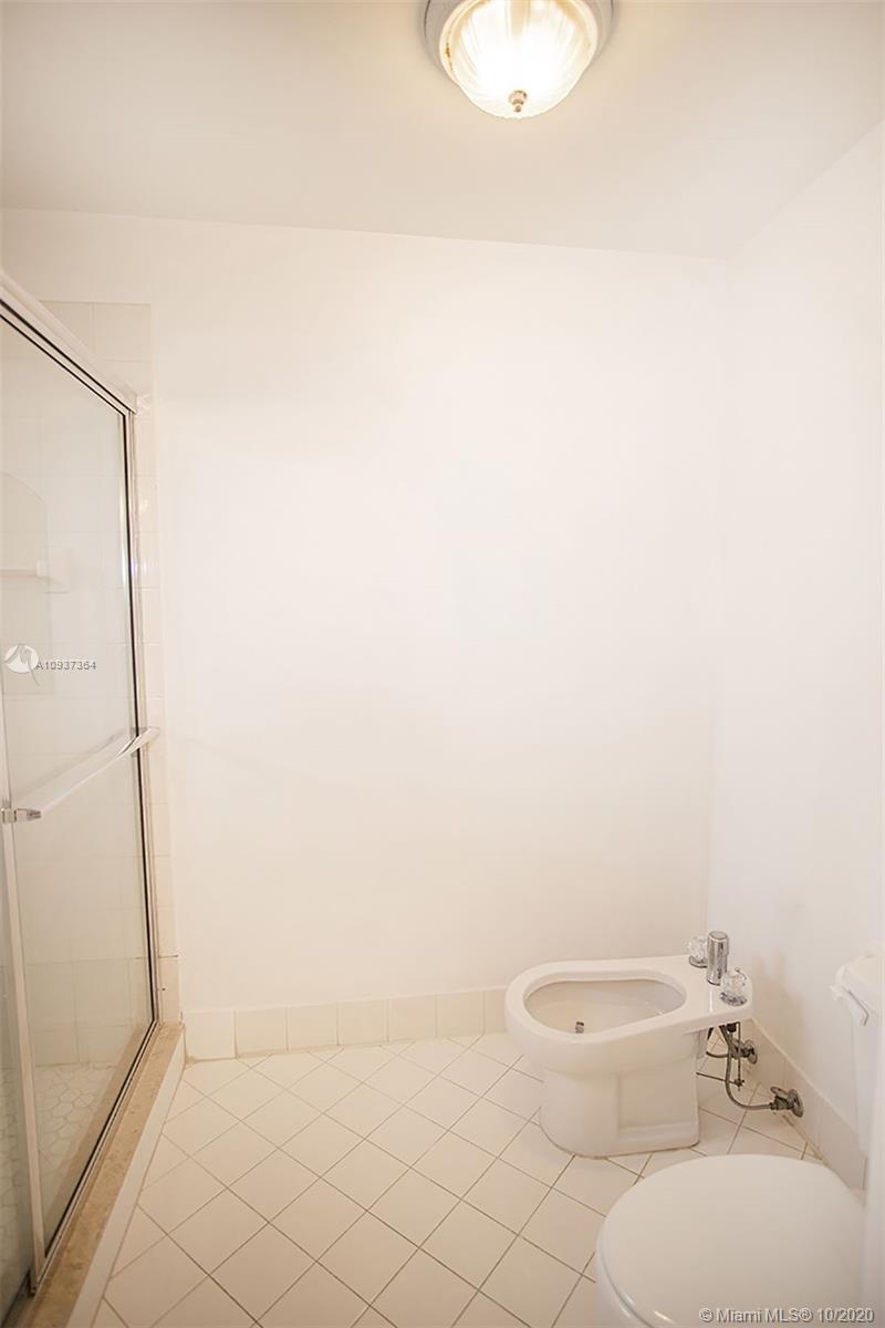 DORAL GREENS - Residential Lease