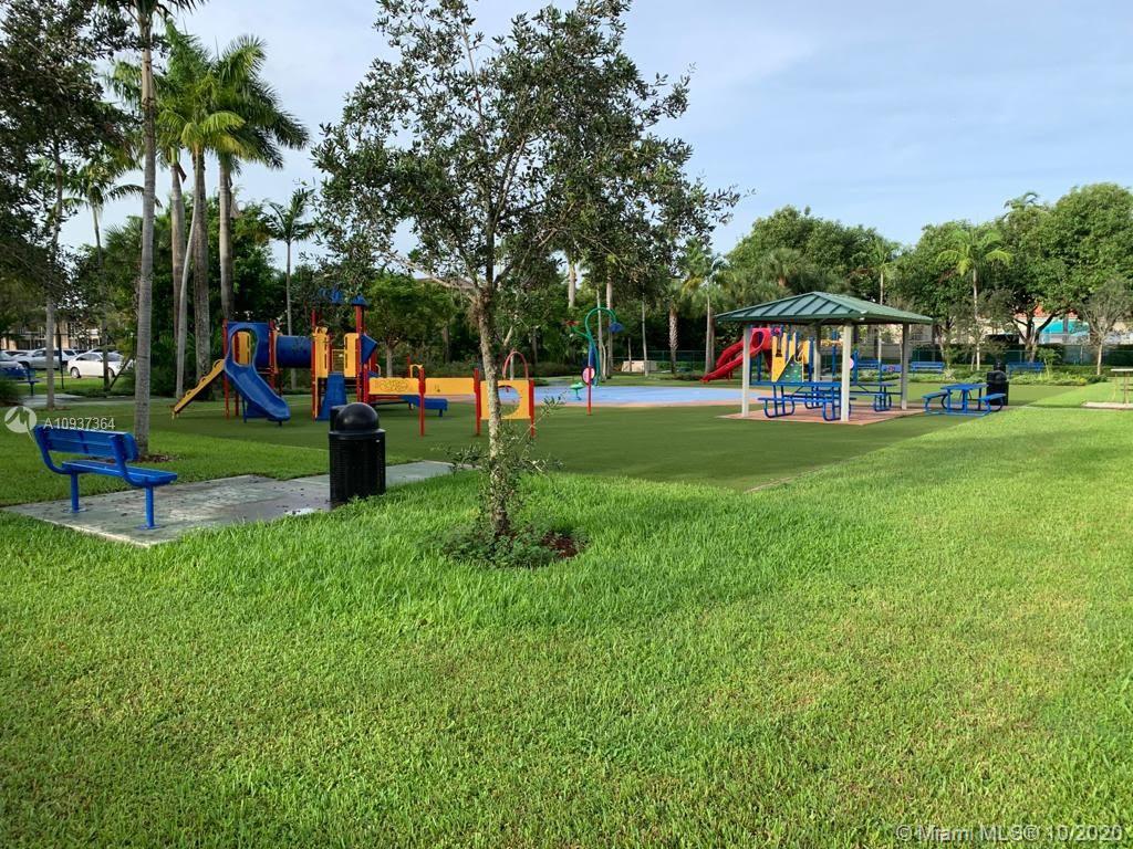 DORAL GREENS - Residential Lease