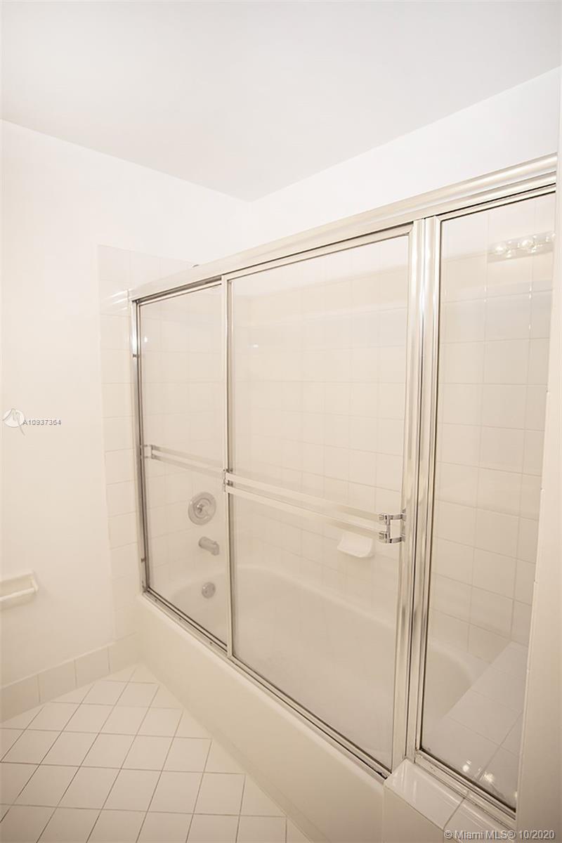 DORAL GREENS - Residential Lease