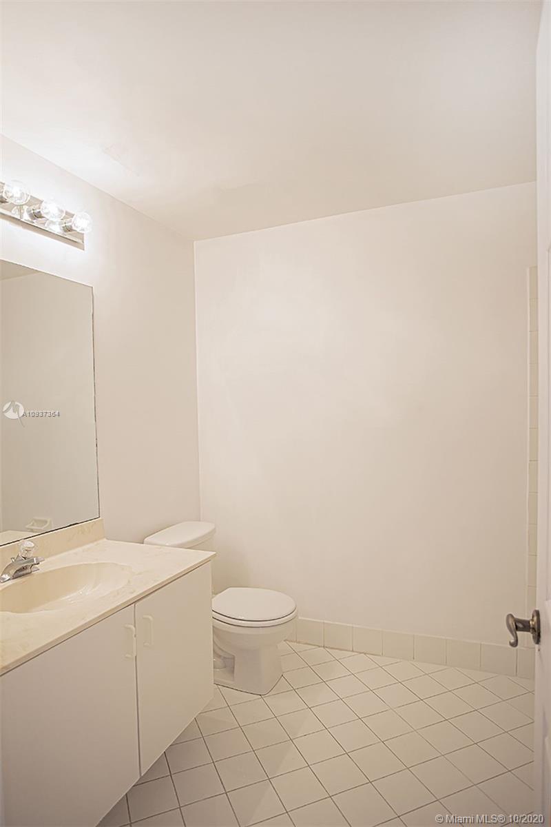 DORAL GREENS - Residential Lease