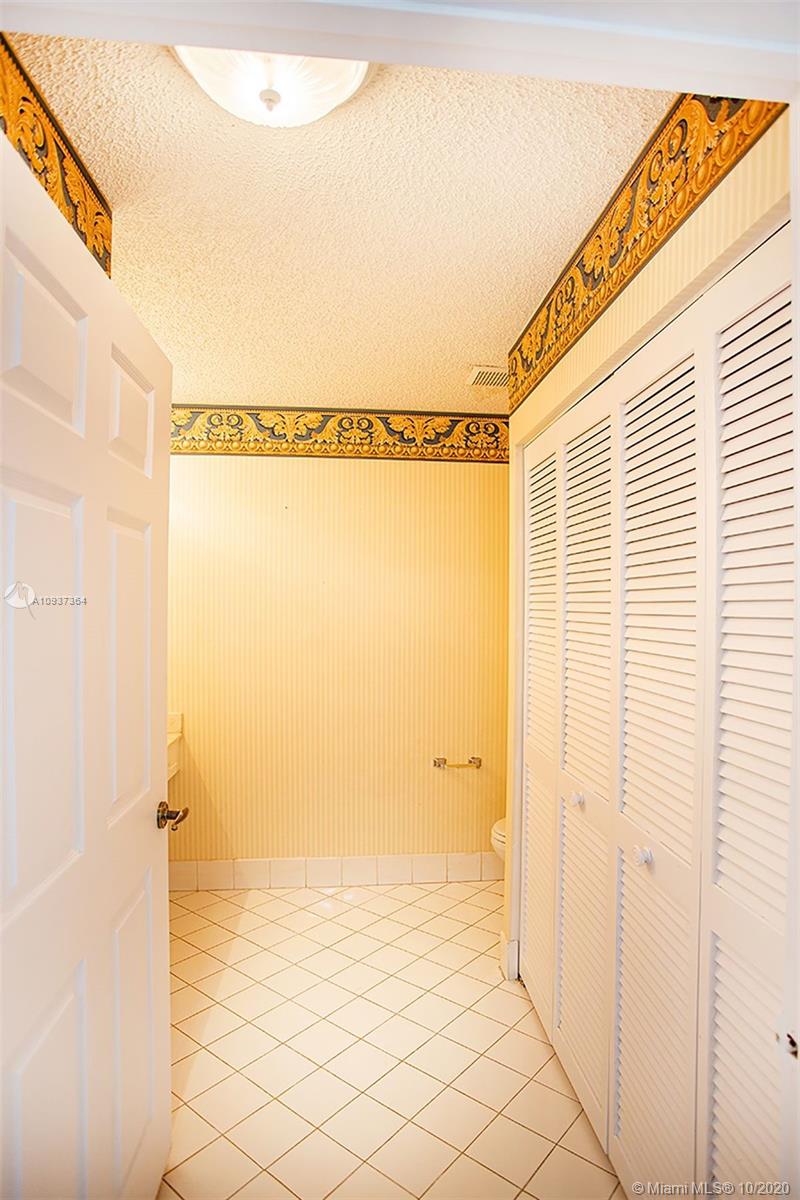 DORAL GREENS - Residential Lease