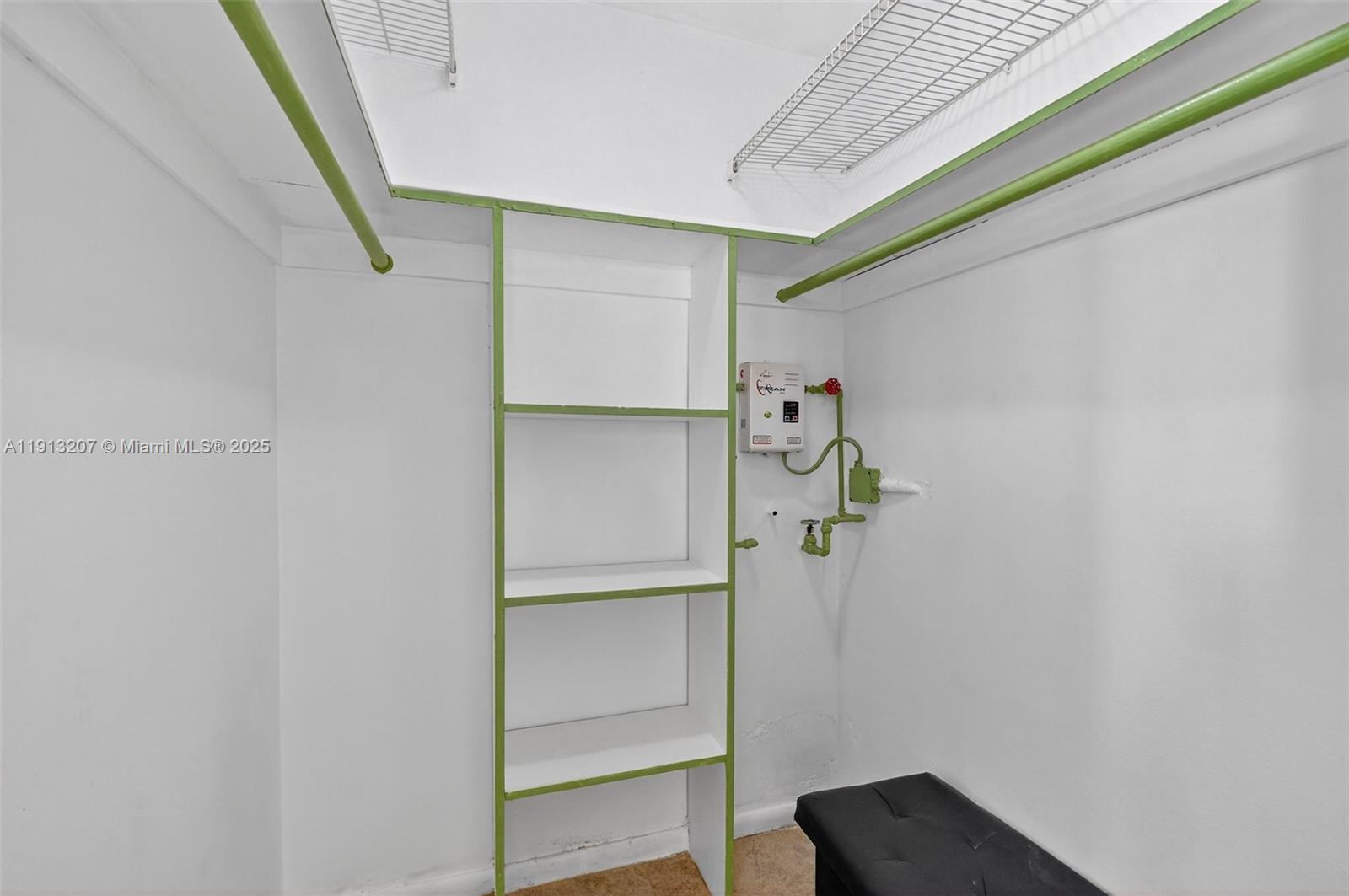 BEACH MANOR CONDO - Residential Lease