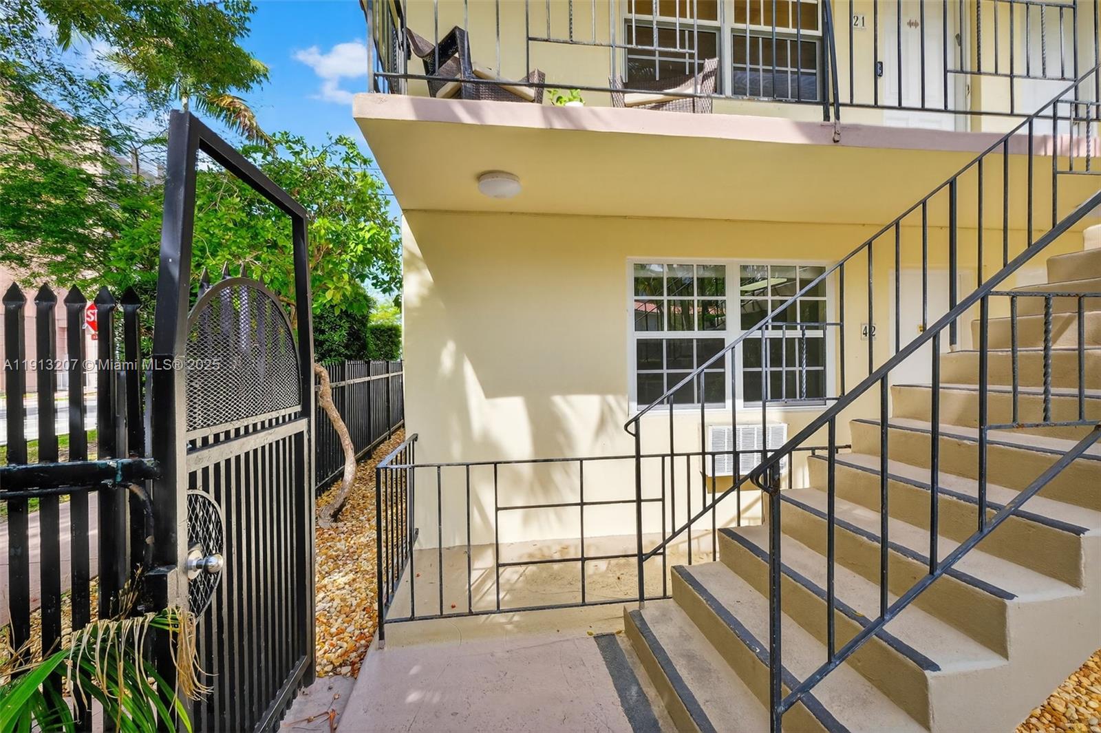 BEACH MANOR CONDO - Residential Lease