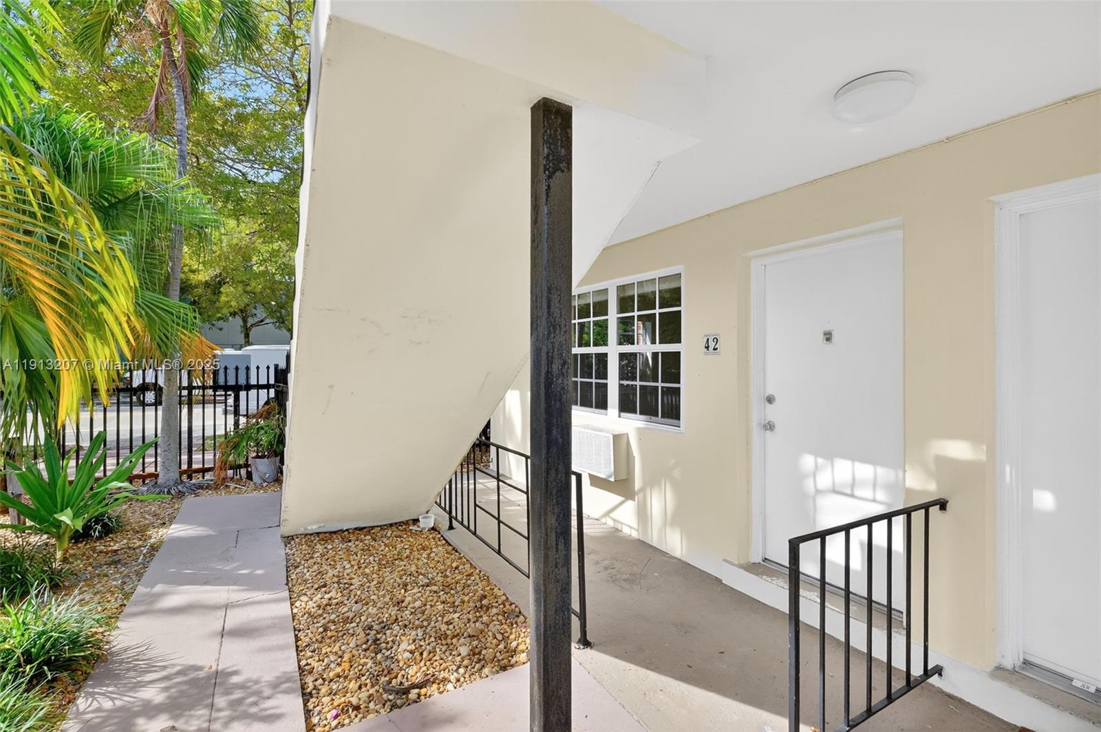 BEACH MANOR CONDO - Residential Lease