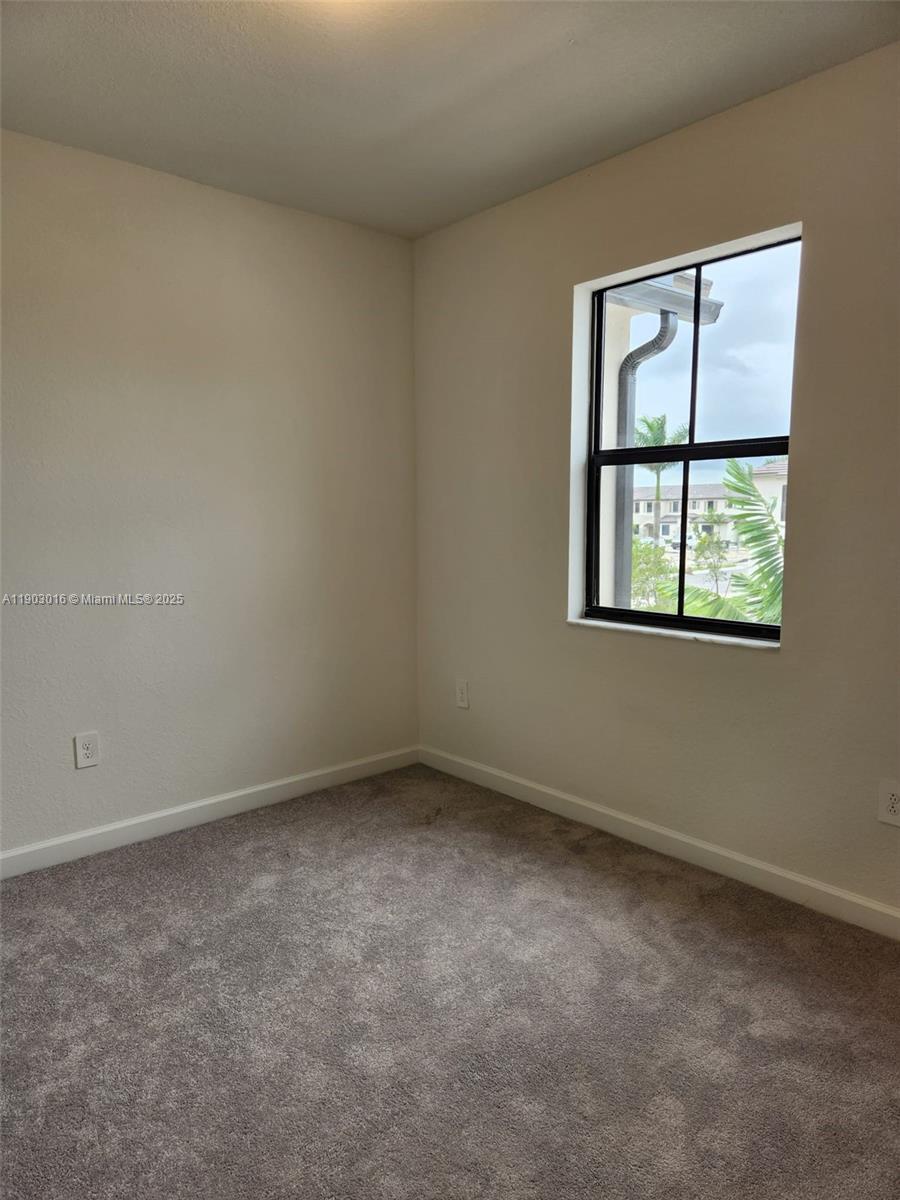 SIENA RESERVE - Residential Lease