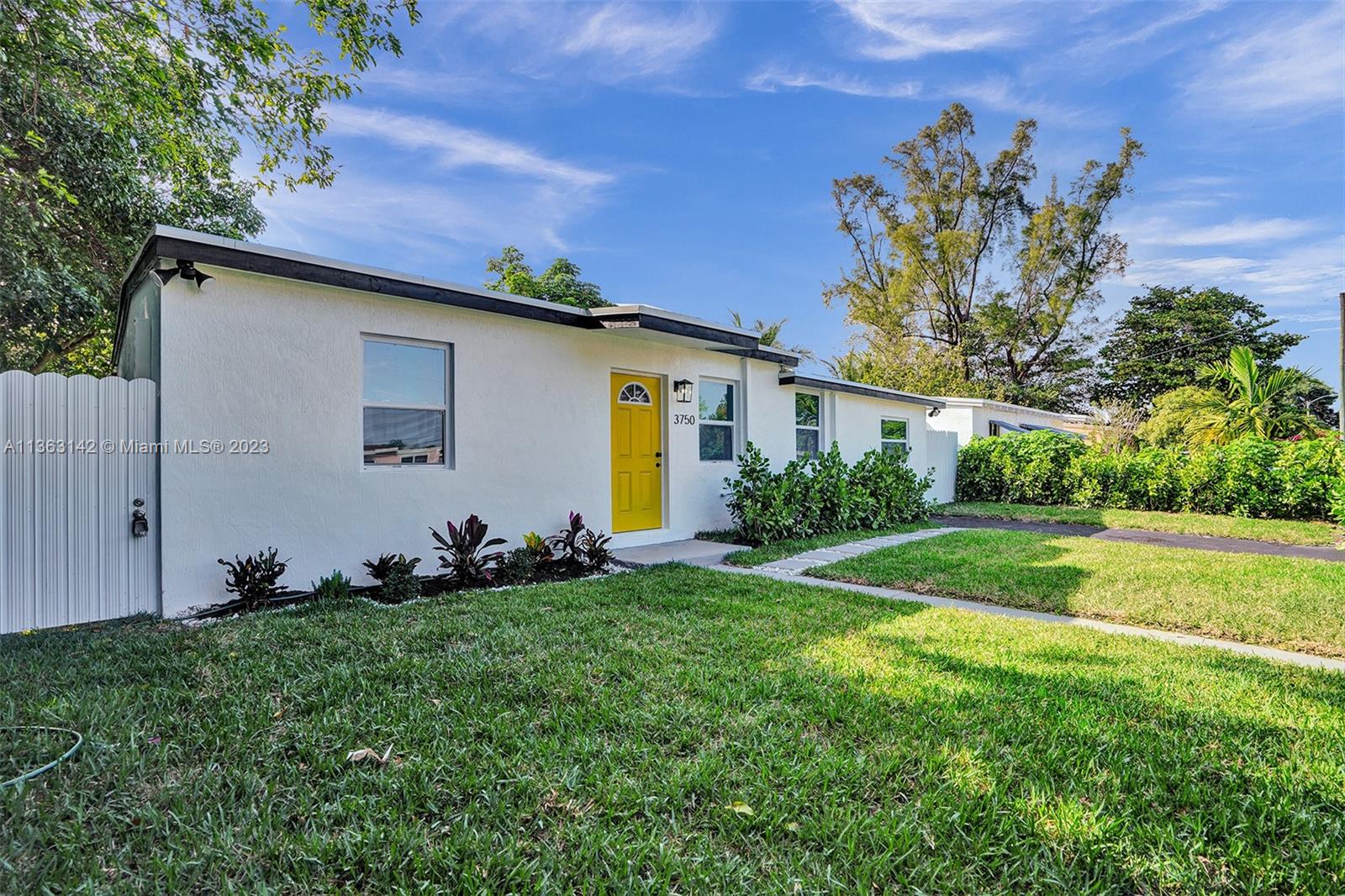 LAKE FOREST SEC ONE - Residential