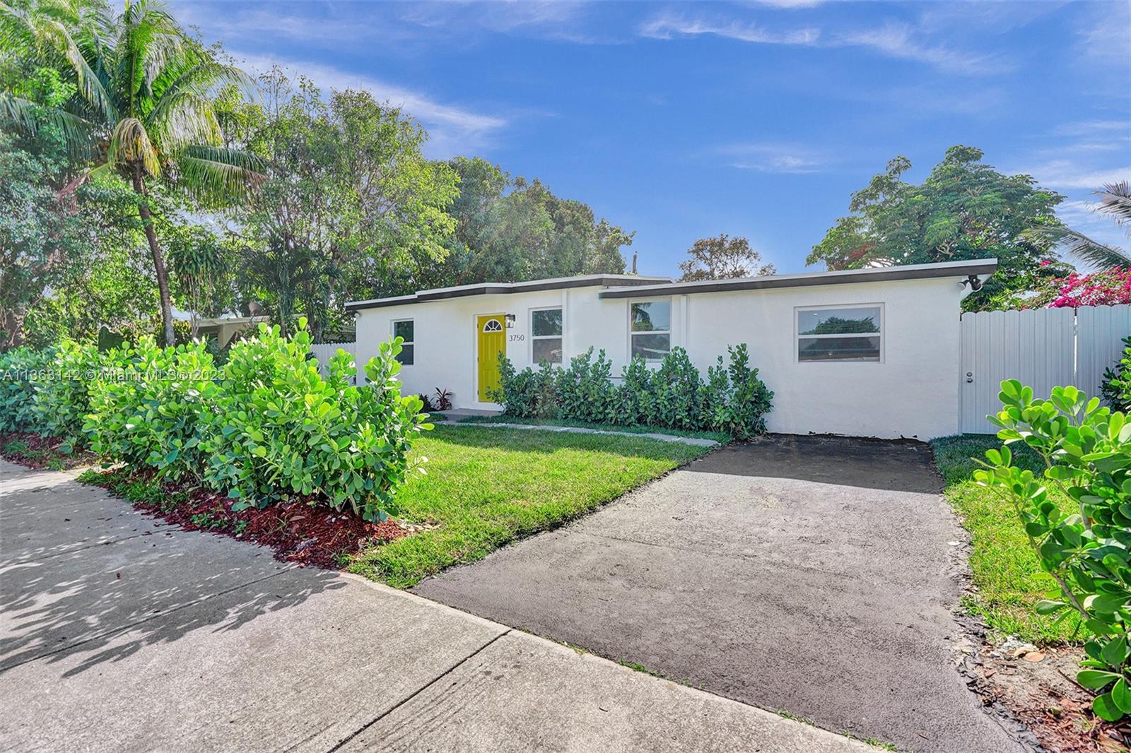 LAKE FOREST SEC ONE - Residential