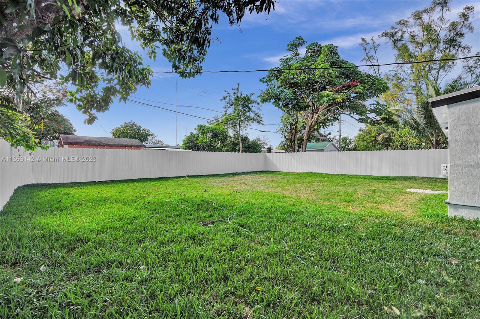 LAKE FOREST SEC ONE - Residential