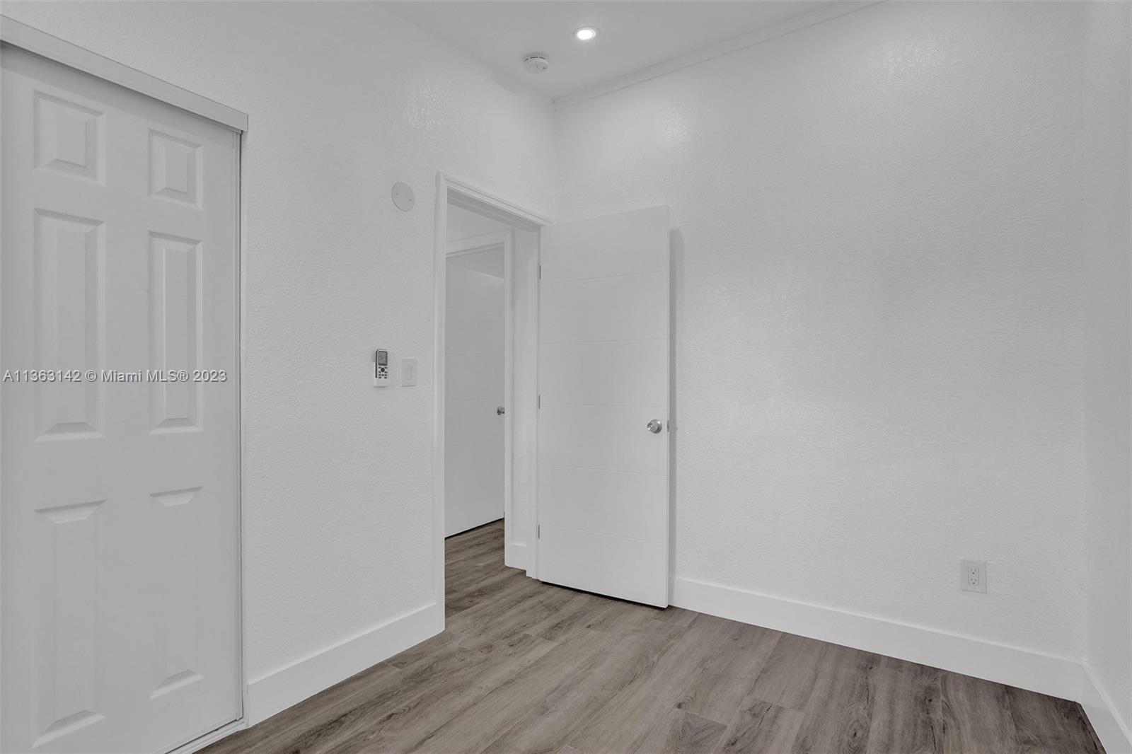 LAKE FOREST SEC ONE - Residential