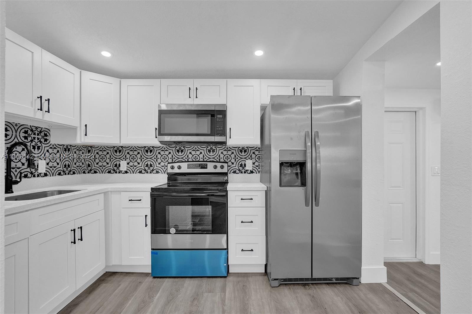 LAKE FOREST SEC ONE - Residential