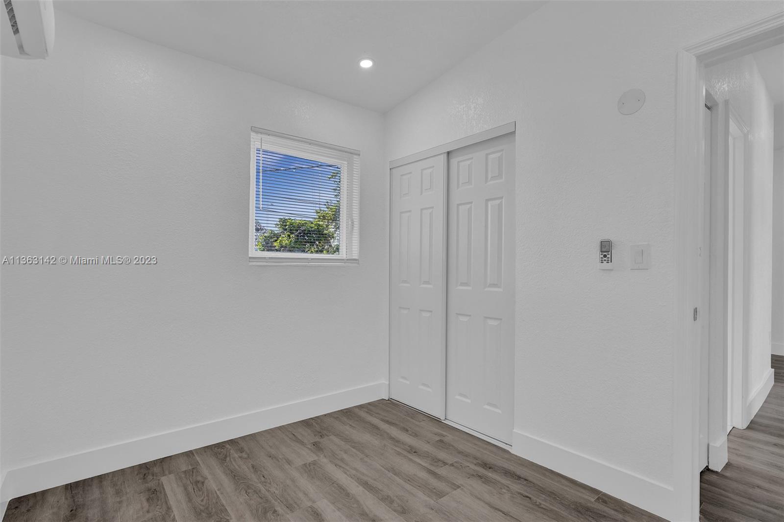 LAKE FOREST SEC ONE - Residential