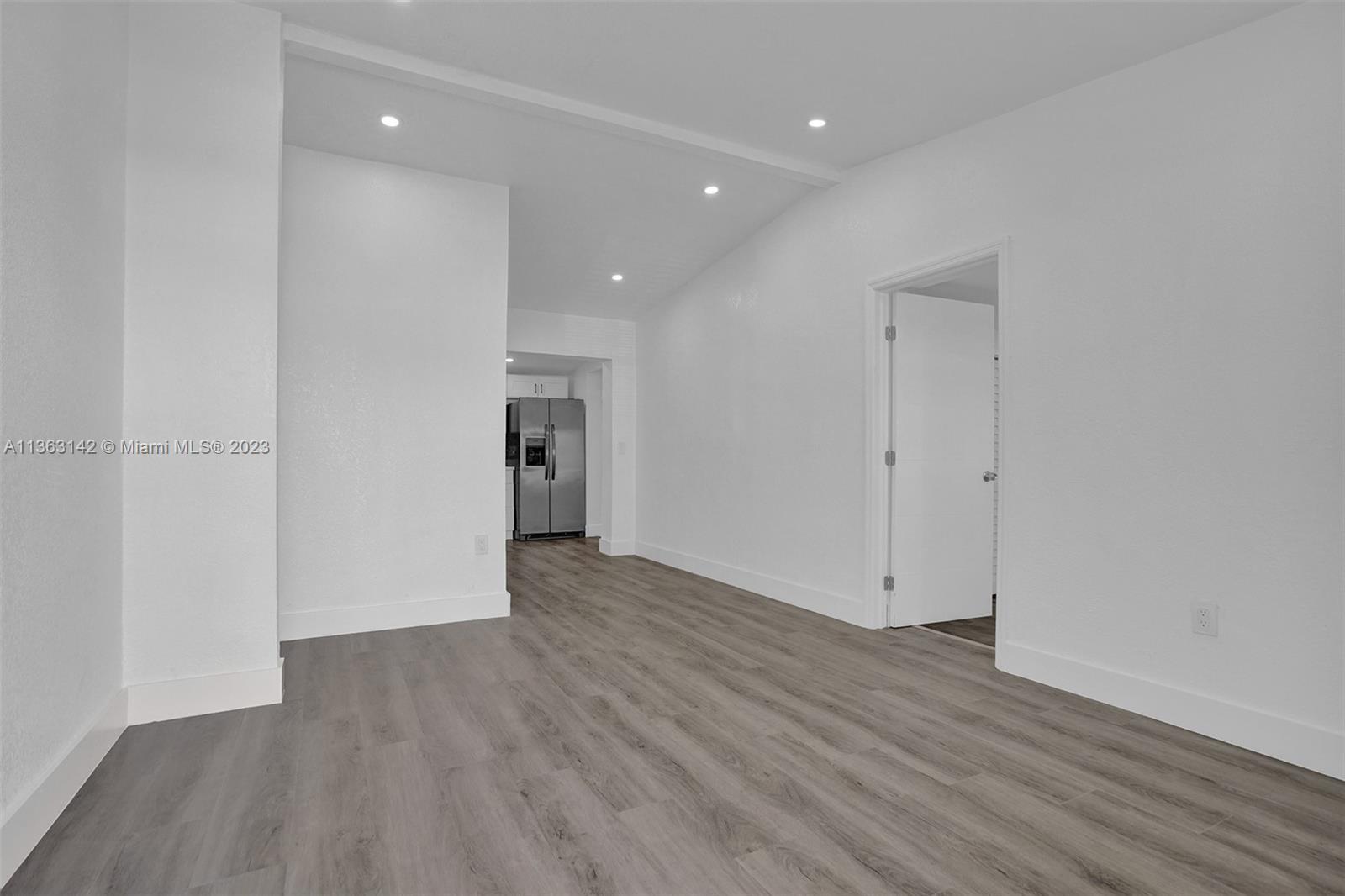 LAKE FOREST SEC ONE - Residential