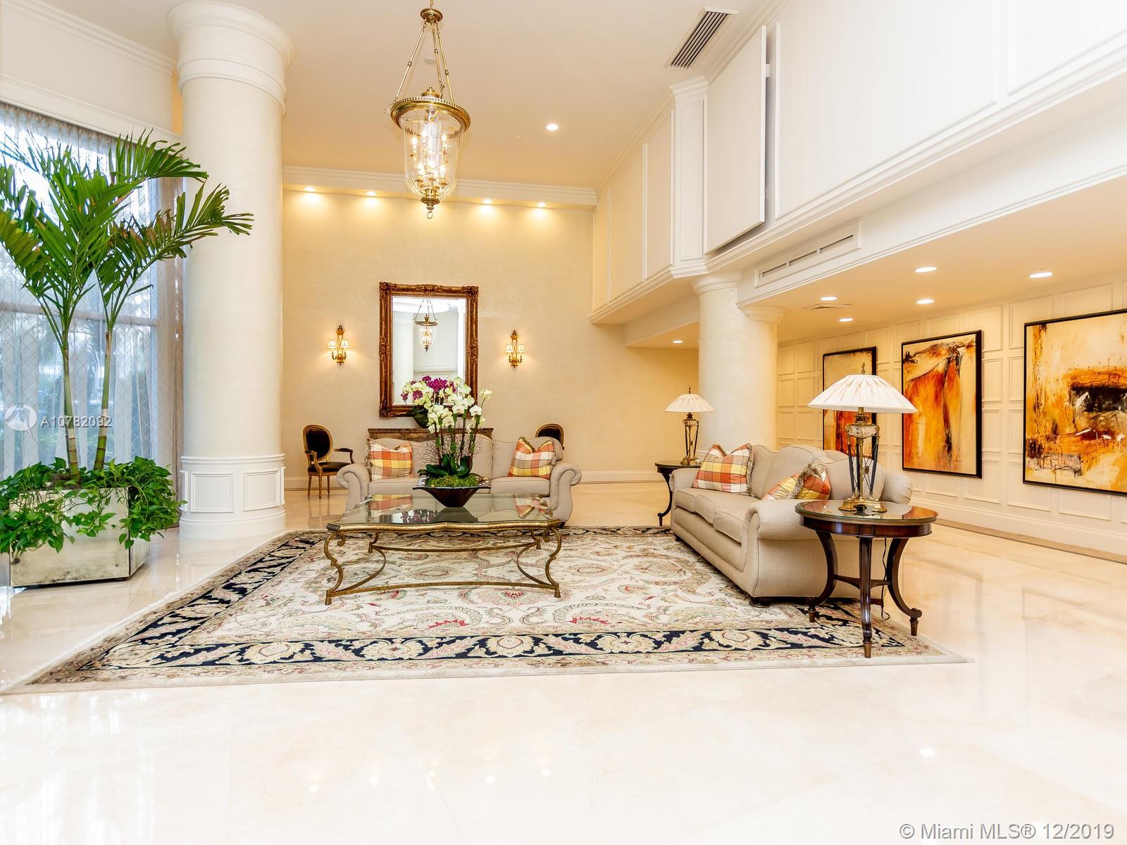 MYSTIC POINTE TOWER 500 C - Residential