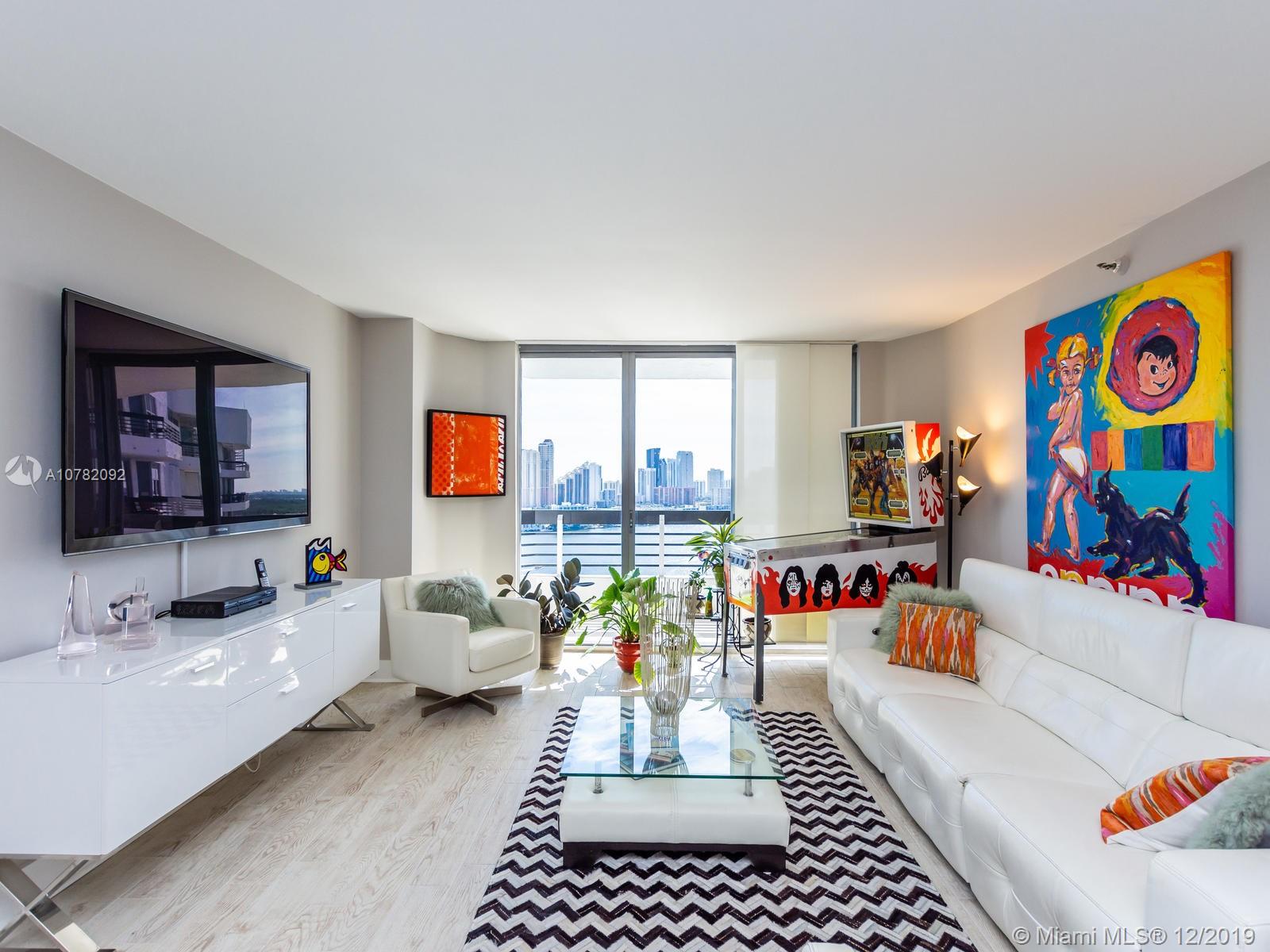 MYSTIC POINTE TOWER 500 C - Residential