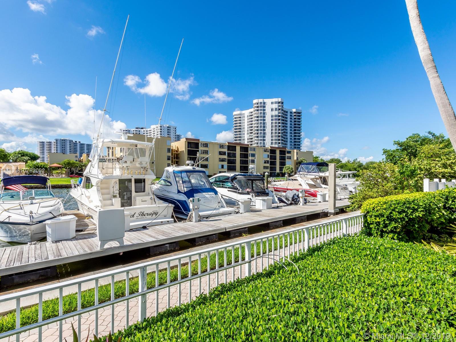 MYSTIC POINTE TOWER 500 C - Residential