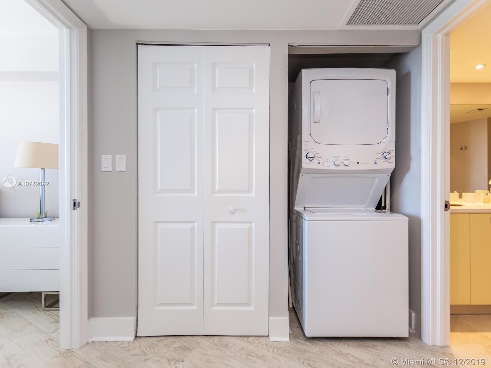 MYSTIC POINTE TOWER 500 C - Residential