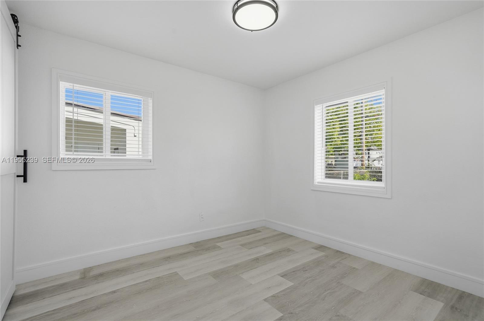 LAUDERDALE MANORS ADD REV - Residential