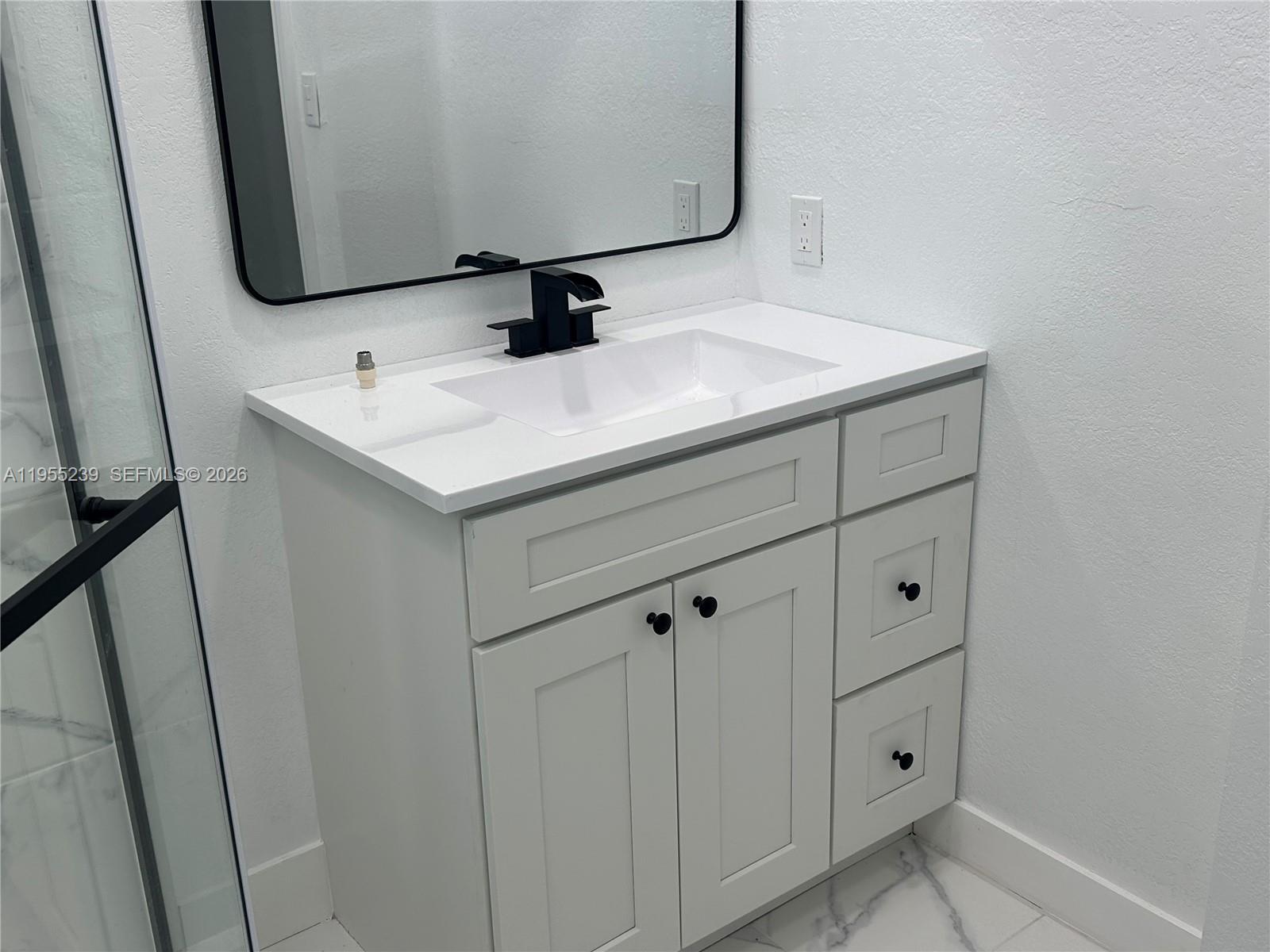 LAUDERDALE MANORS ADD REV - Residential