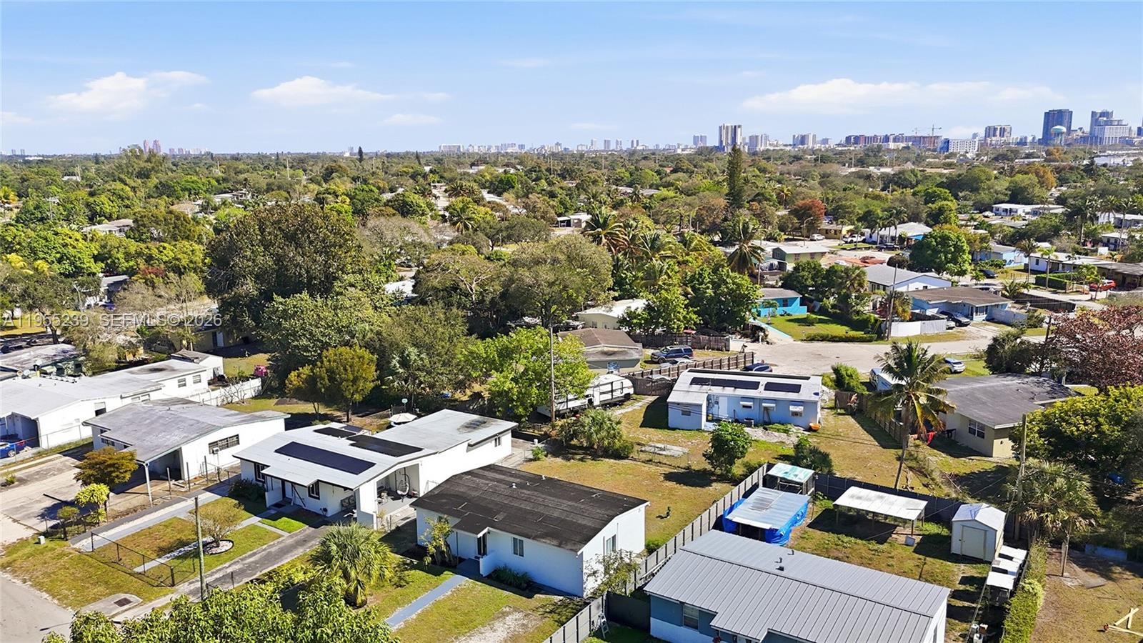 LAUDERDALE MANORS ADD REV - Residential