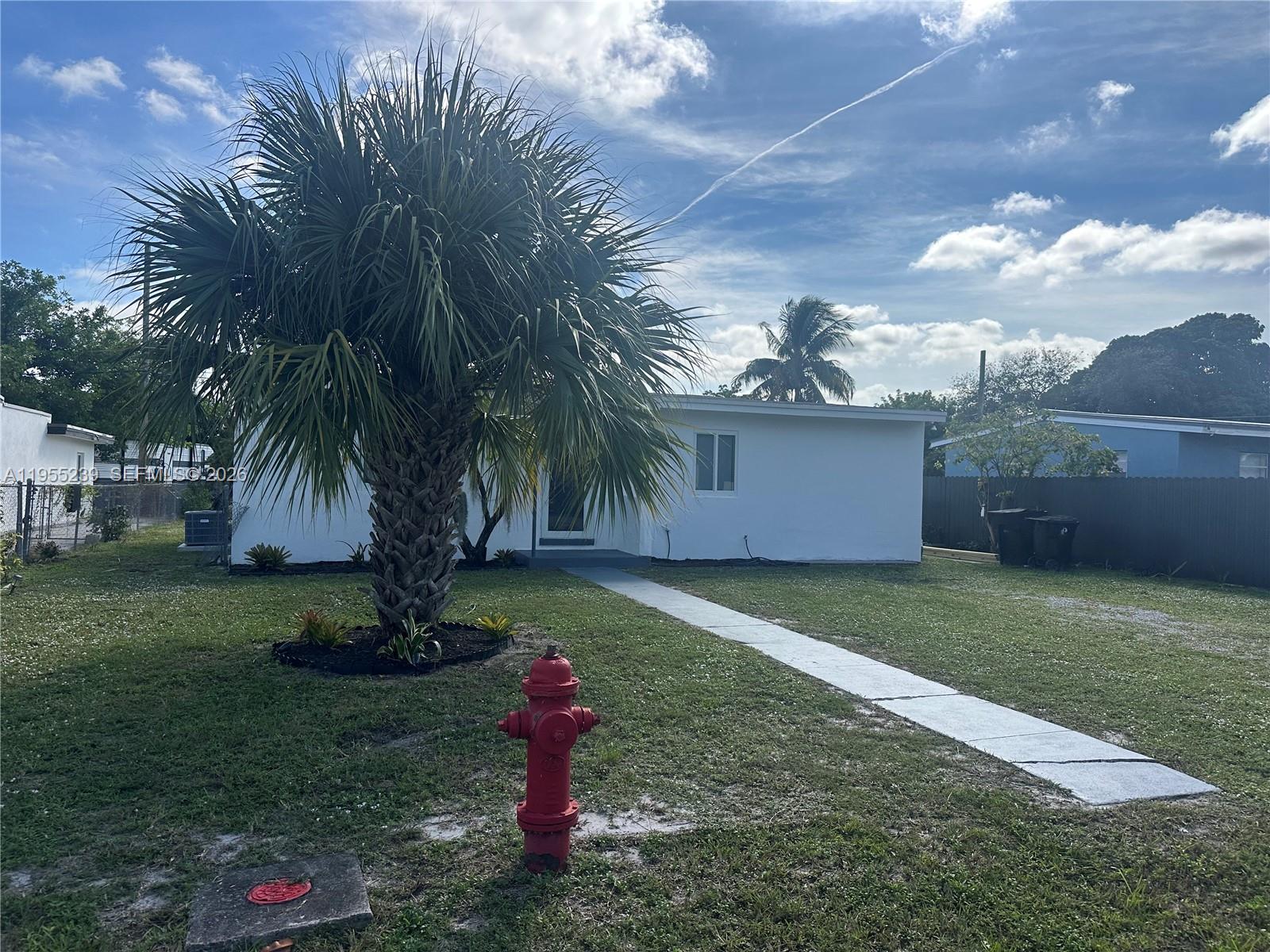 LAUDERDALE MANORS ADD REV - Residential