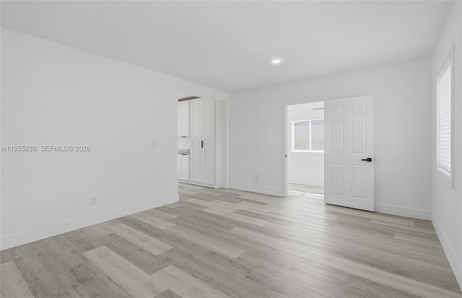 LAUDERDALE MANORS ADD REV - Residential