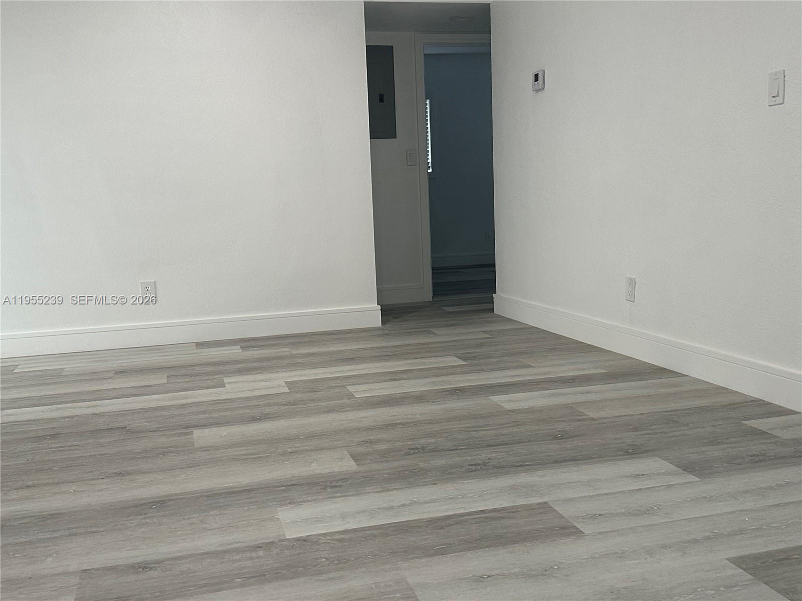 LAUDERDALE MANORS ADD REV - Residential