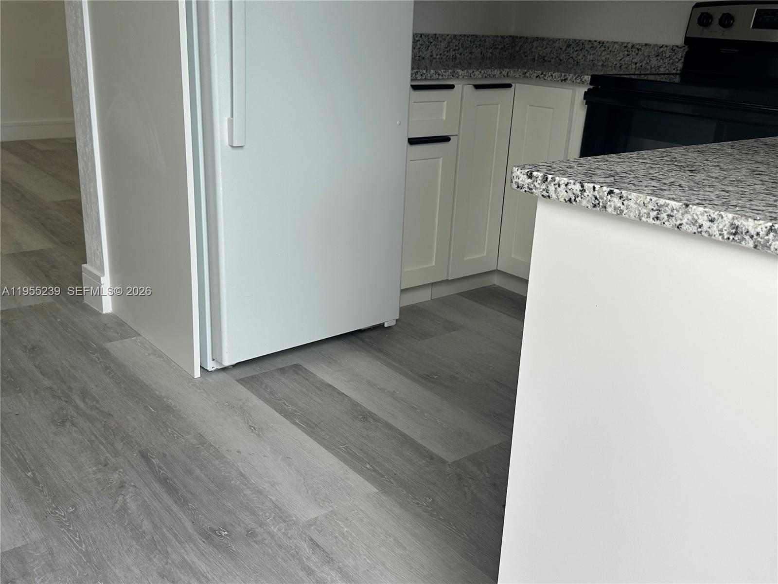 LAUDERDALE MANORS ADD REV - Residential