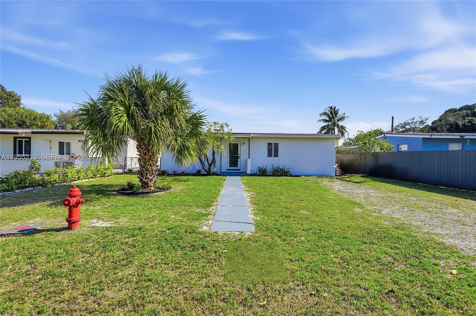 LAUDERDALE MANORS ADD REV - Residential