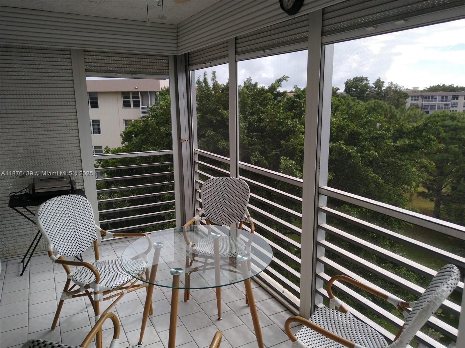 NO 112 PALM-AIRE COUNTRY - Residential Lease